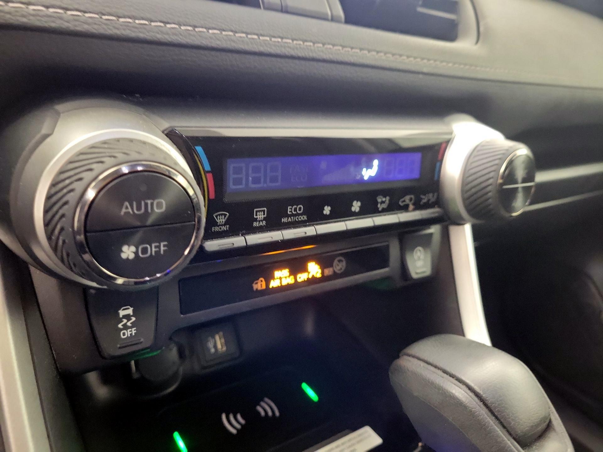 Thumbnail: 2025 Toyota RAV4 - 16