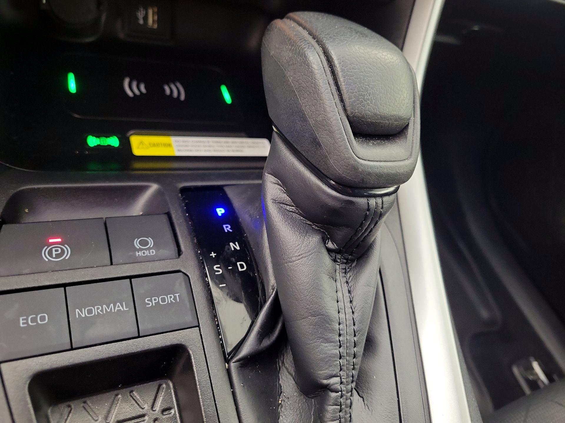 Thumbnail: 2025 Toyota RAV4 - 17