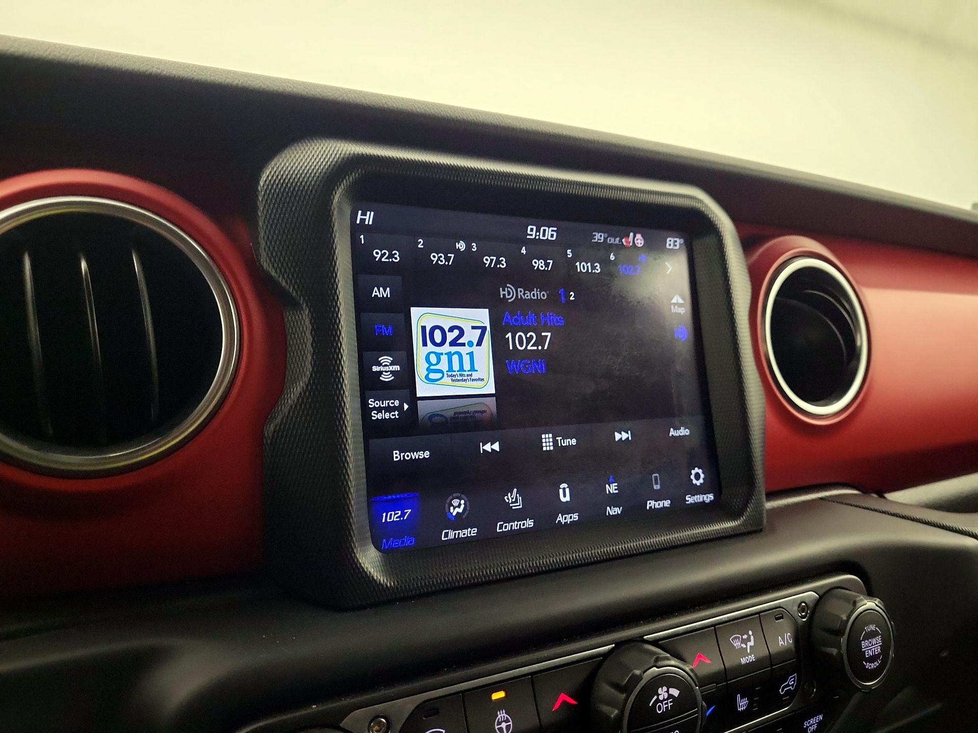 Thumbnail: 2020 Jeep Gladiator - 16