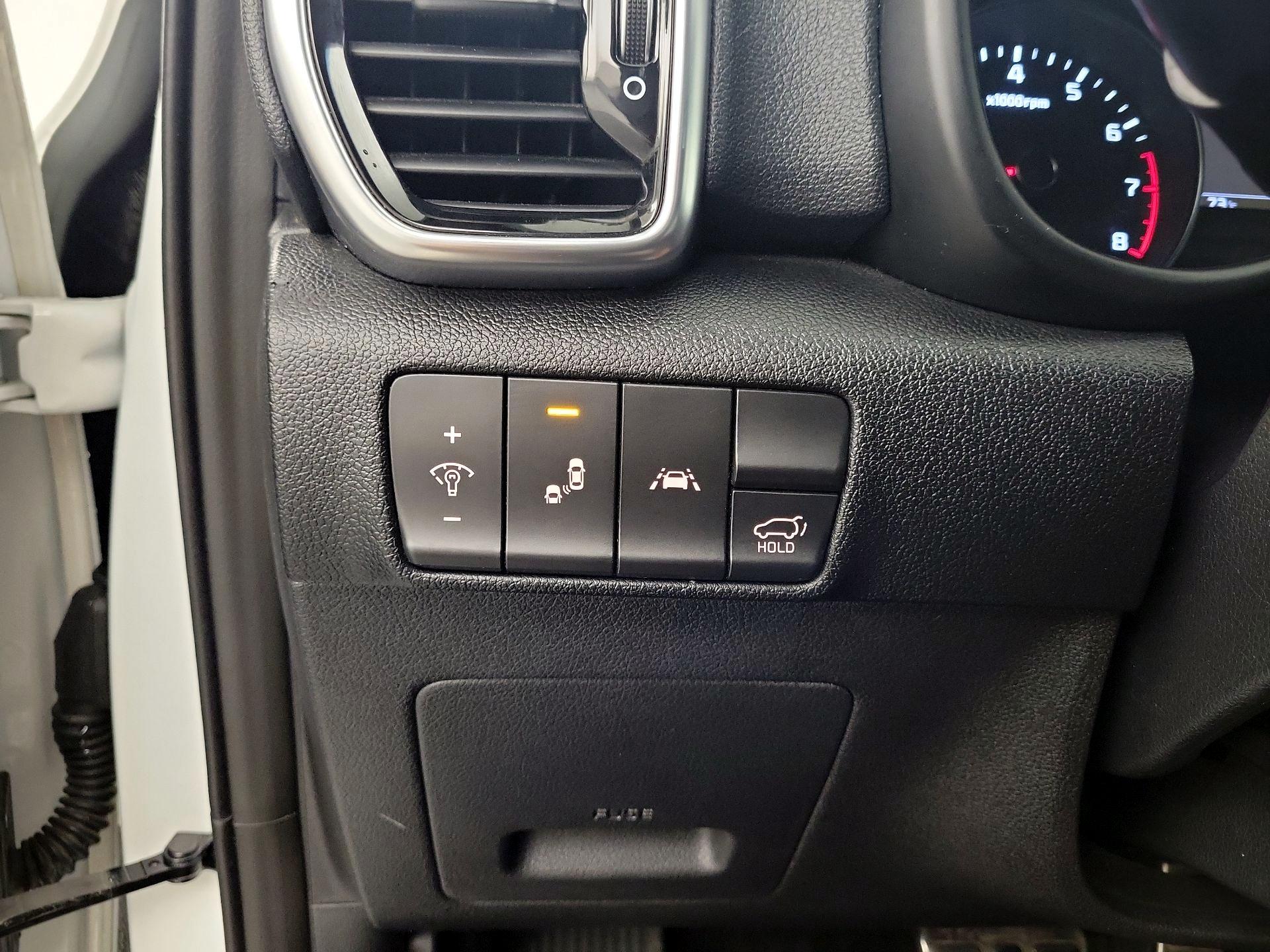 Thumbnail: 2020 Kia Sportage - 13