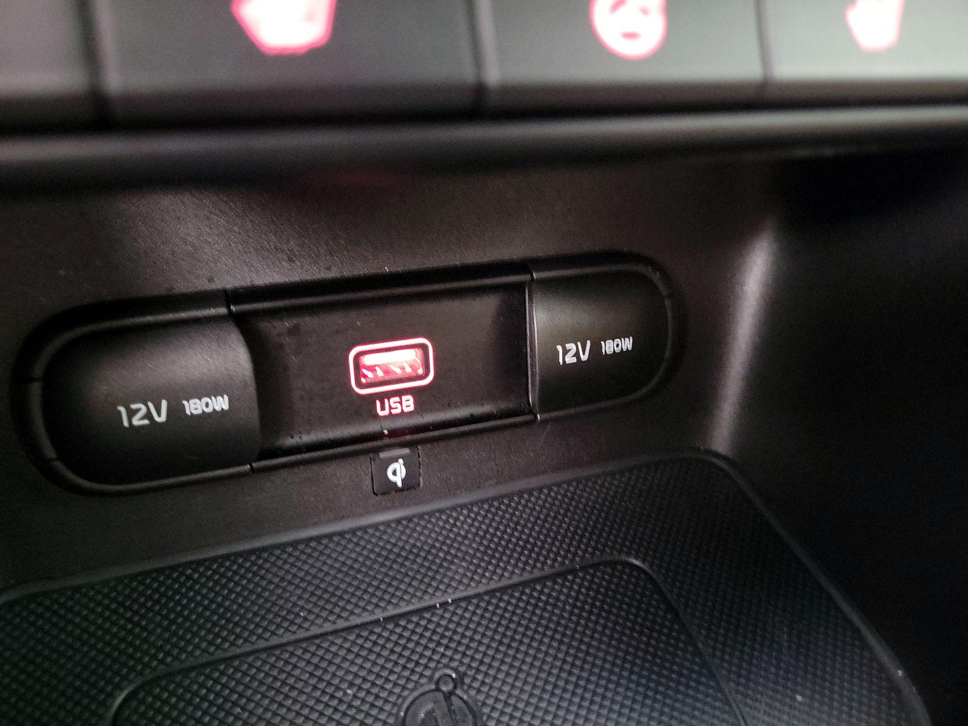 Thumbnail: 2020 Kia Sportage - 19