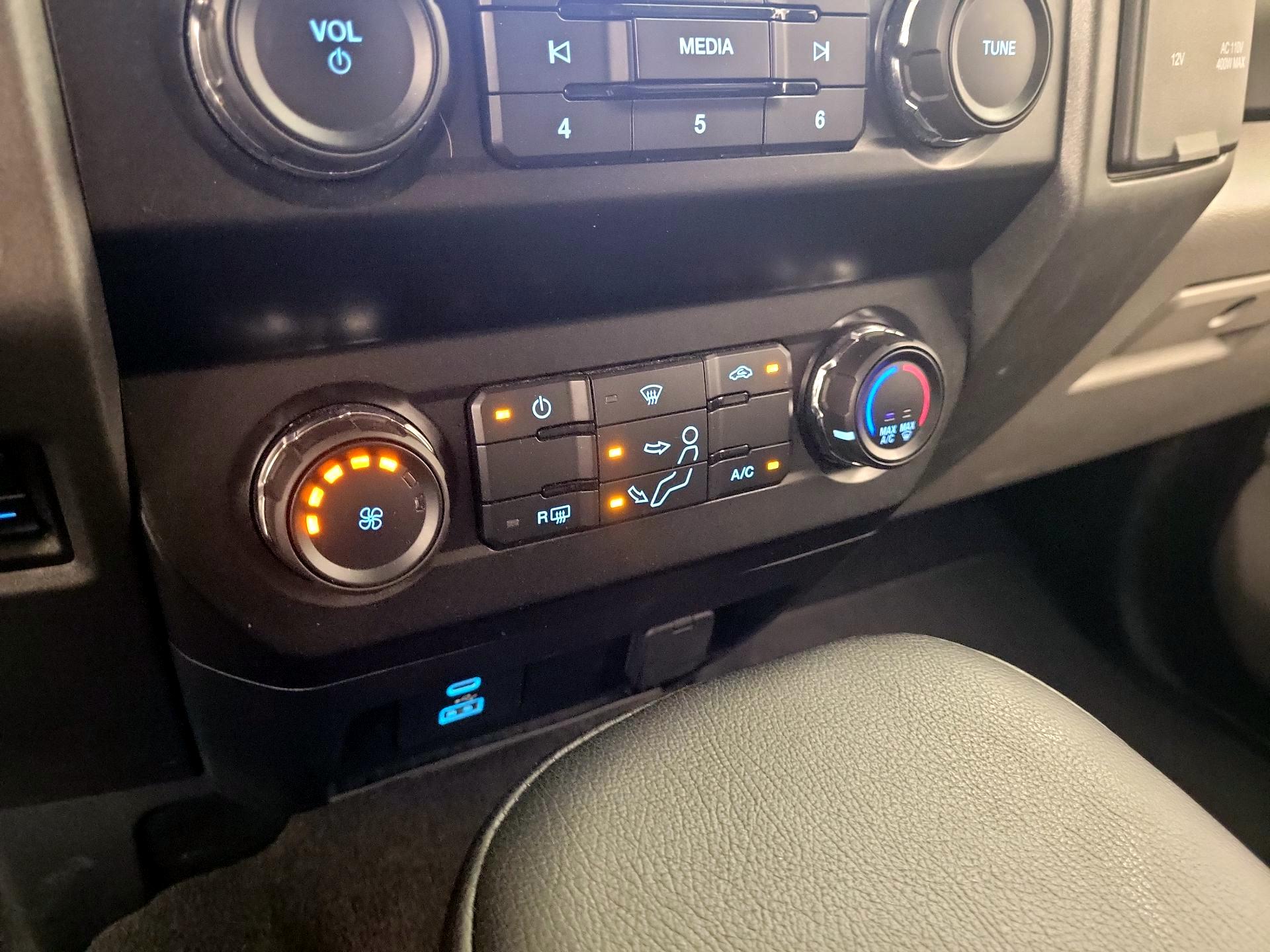 Thumbnail: 2020 Ford F-250 - 16