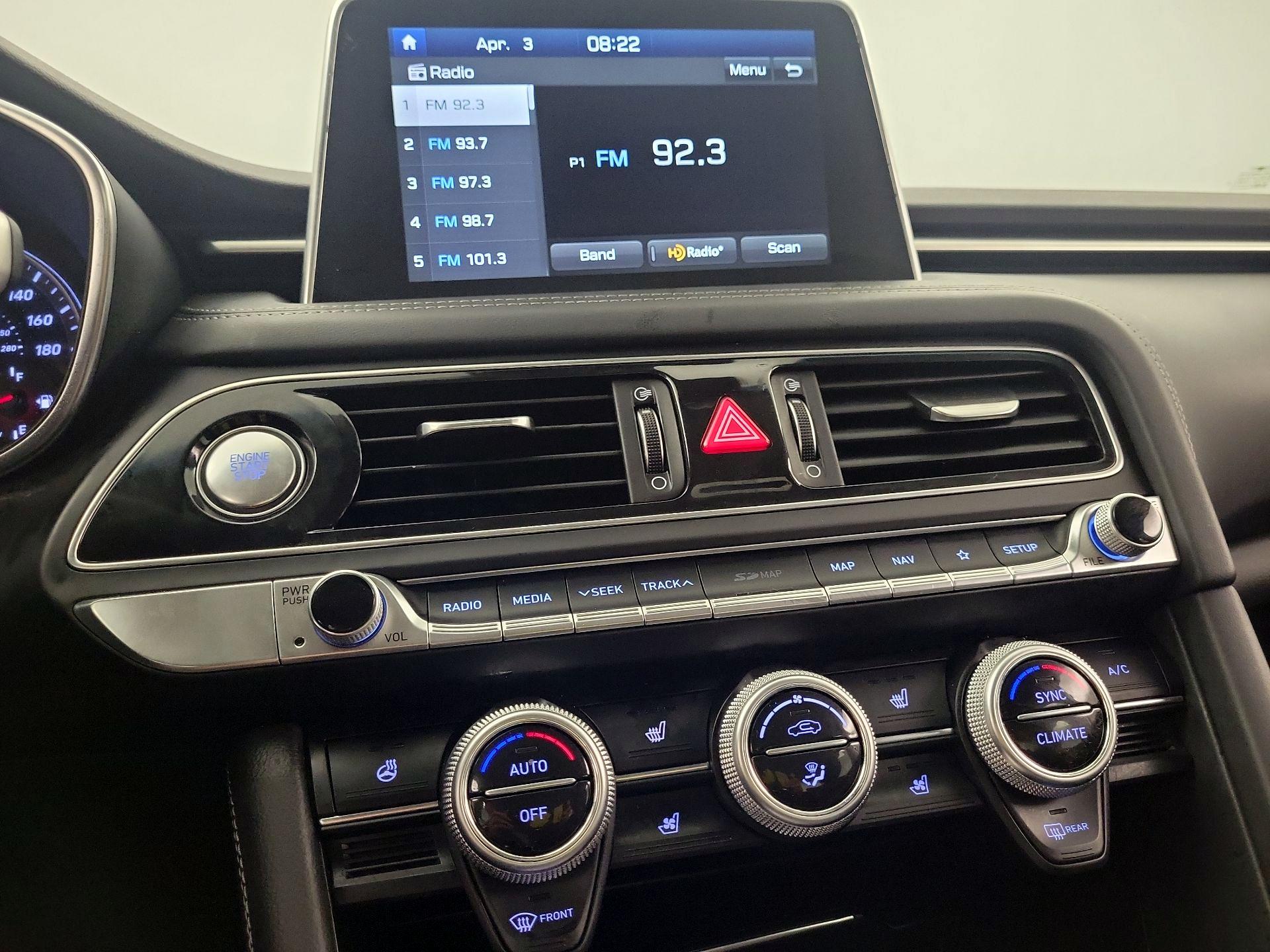 Thumbnail: 2019 Genesis G70 - 16