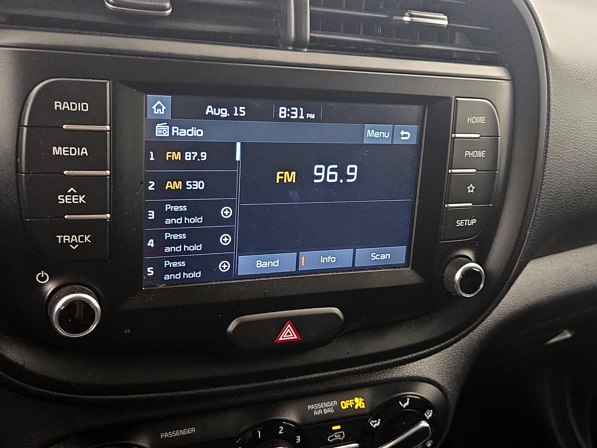 Thumbnail: 2020 Kia Soul - 15