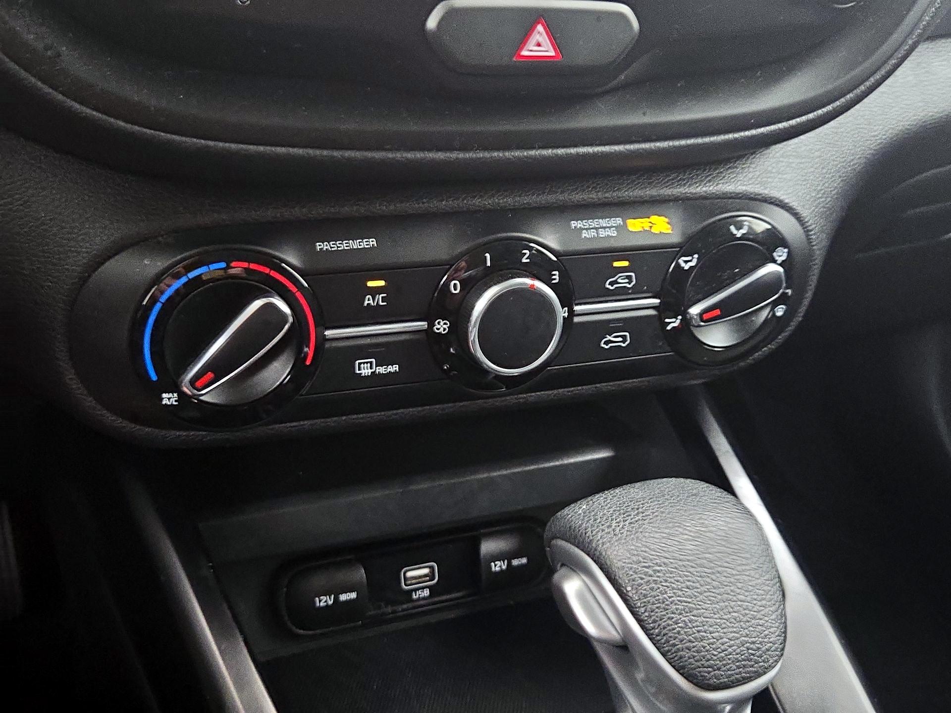 Thumbnail: 2020 Kia Soul - 16