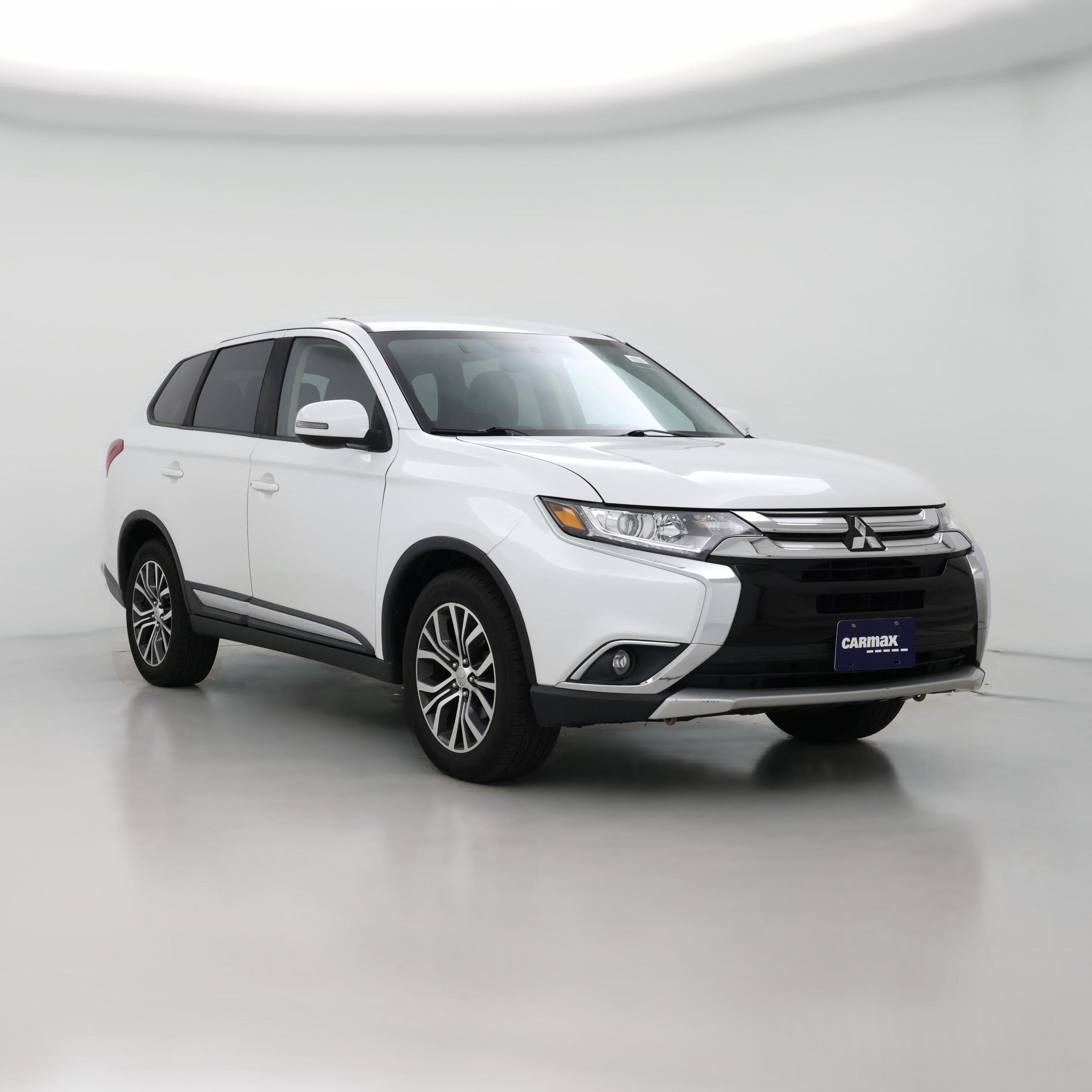 Thumbnail: 2018 Mitsubishi Outlander - 1