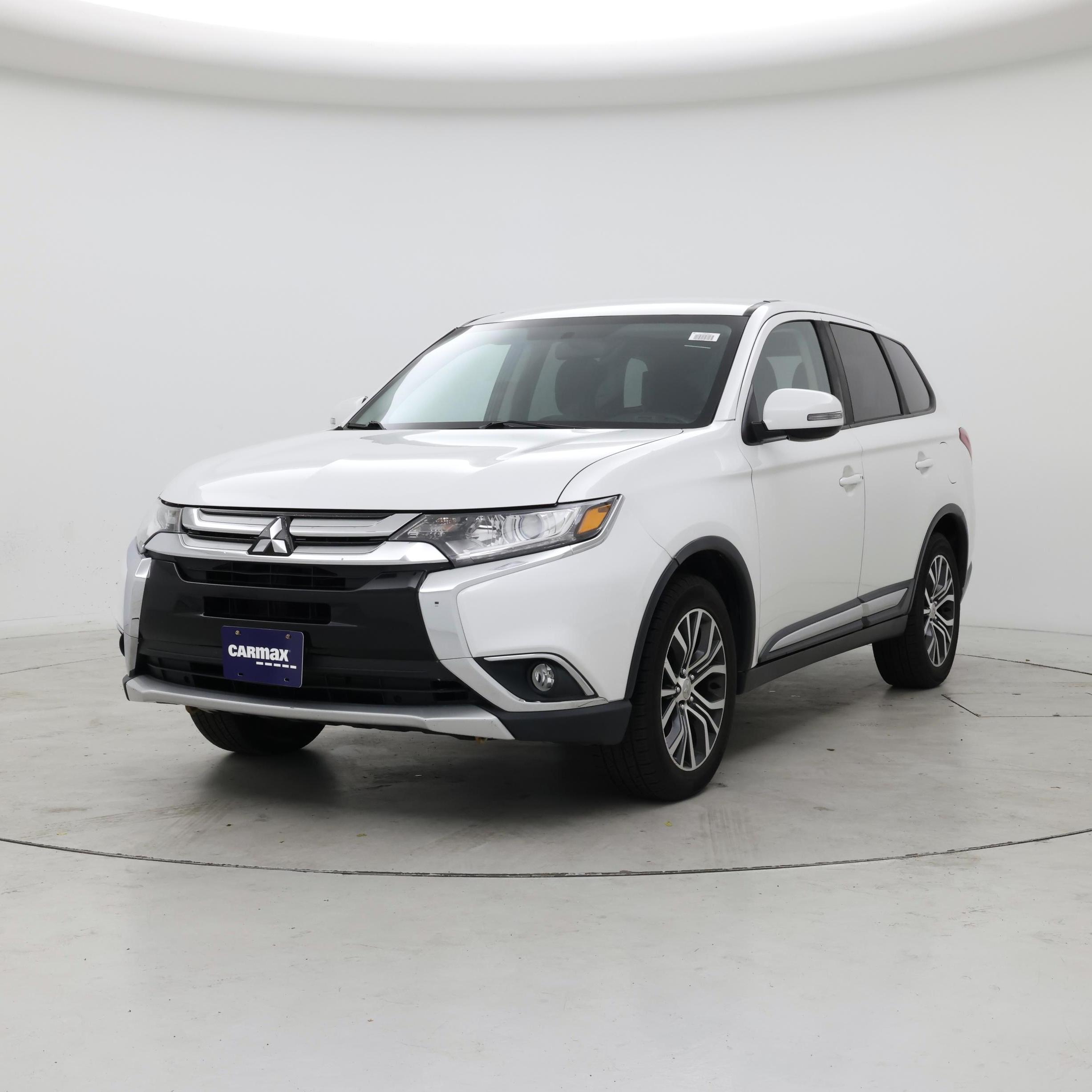 Thumbnail: 2018 Mitsubishi Outlander - 4