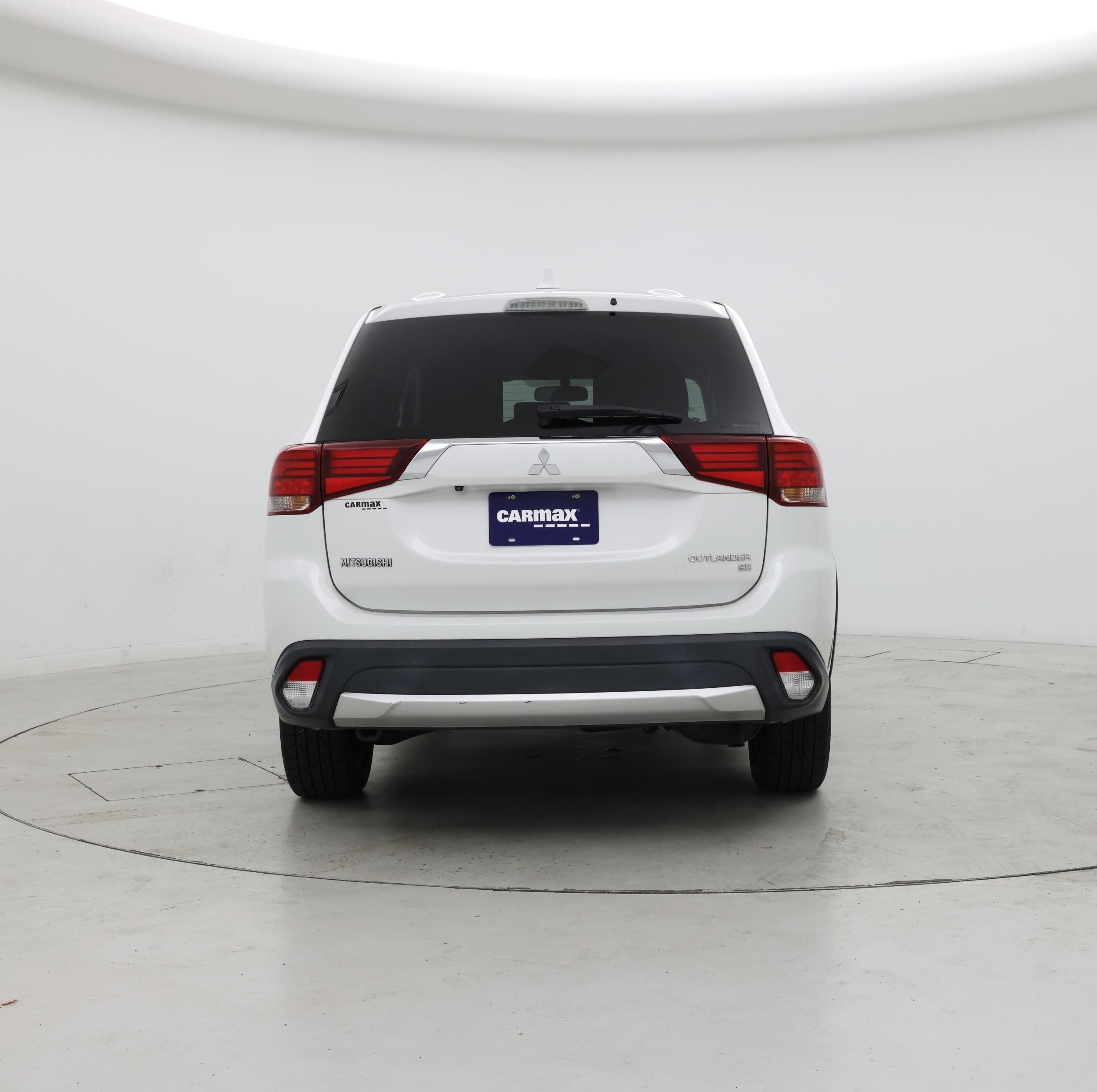 Thumbnail: 2018 Mitsubishi Outlander - 6