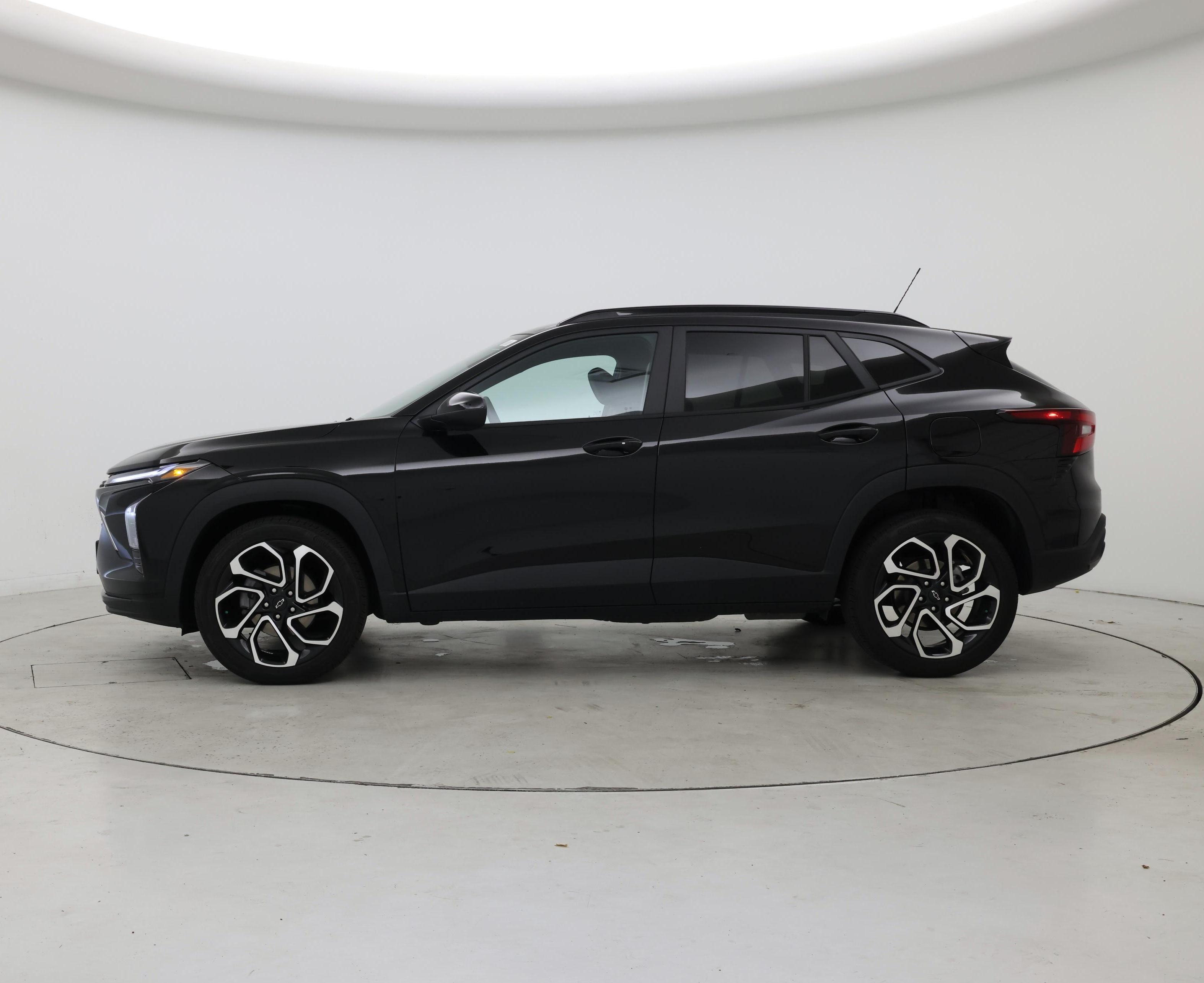 Thumbnail: 2025 Chevrolet Trax - 3