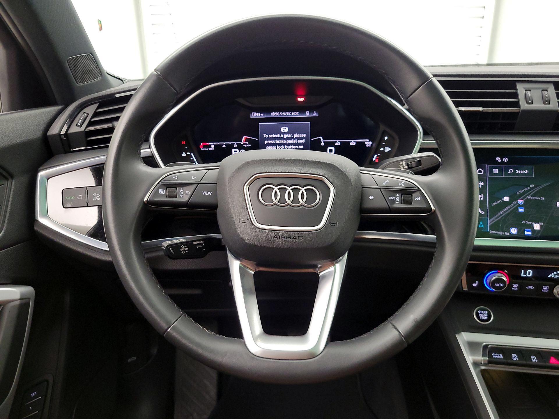 Thumbnail: 2024 Audi Q3 - 10