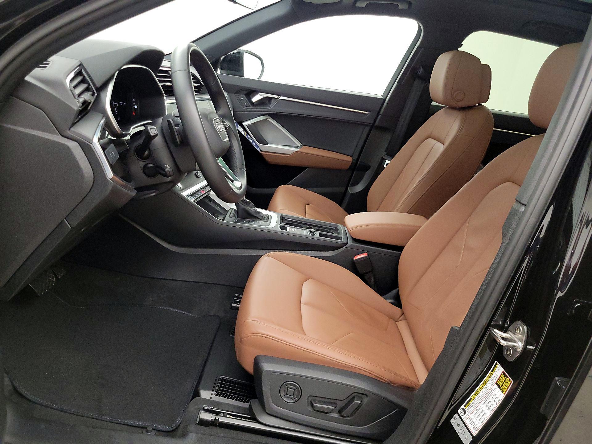 Thumbnail: 2024 Audi Q3 - 11