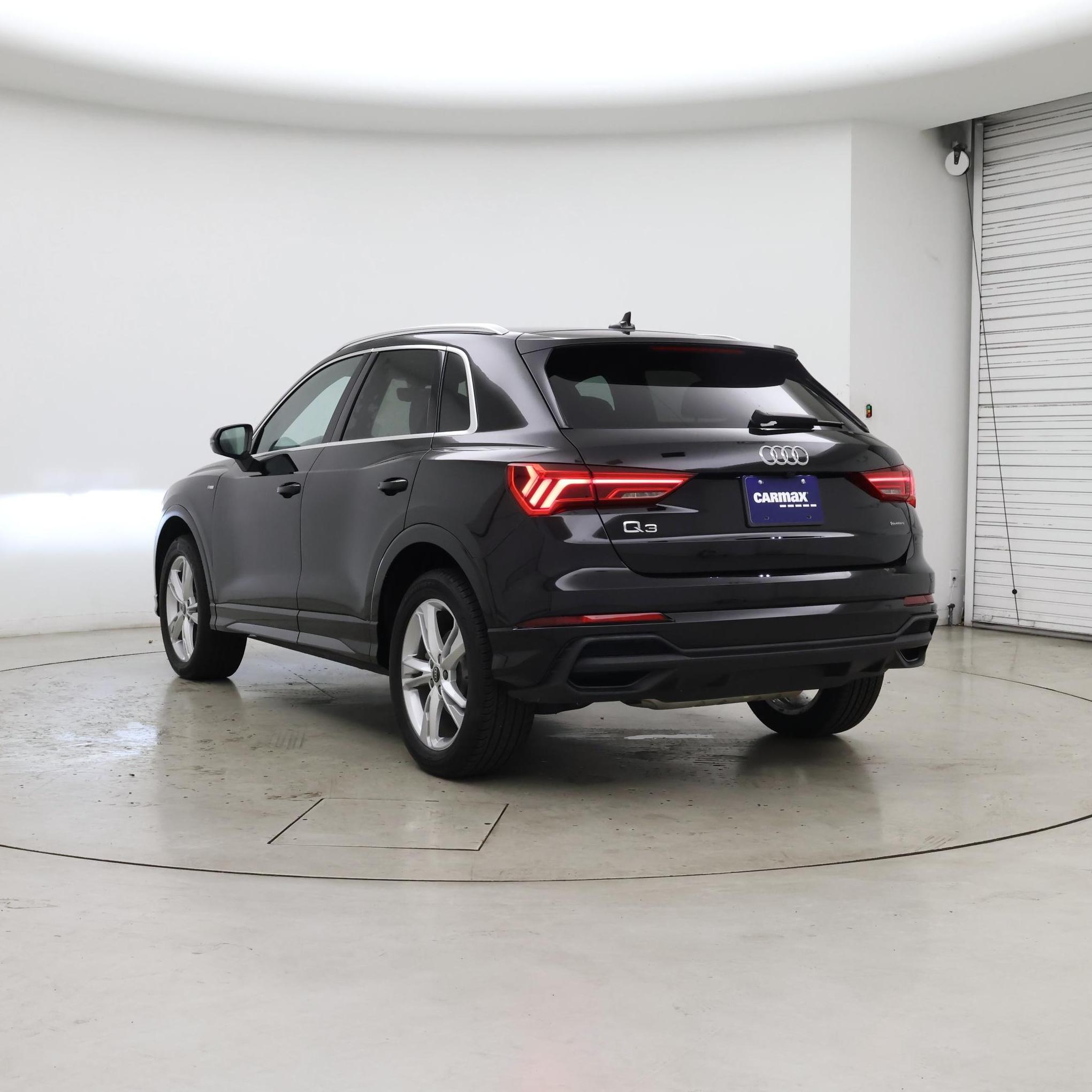 Thumbnail: 2024 Audi Q3 - 2