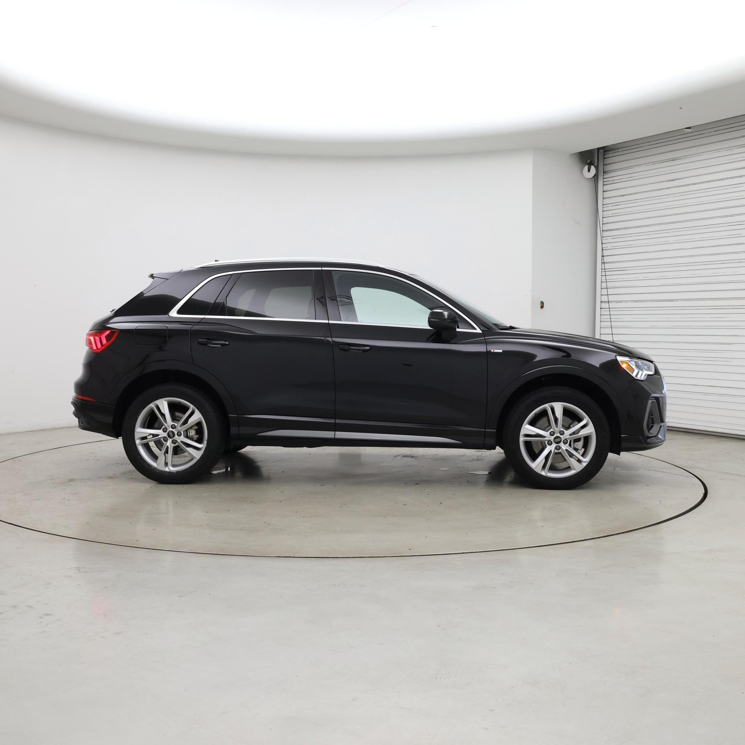 Thumbnail: 2024 Audi Q3 - 7