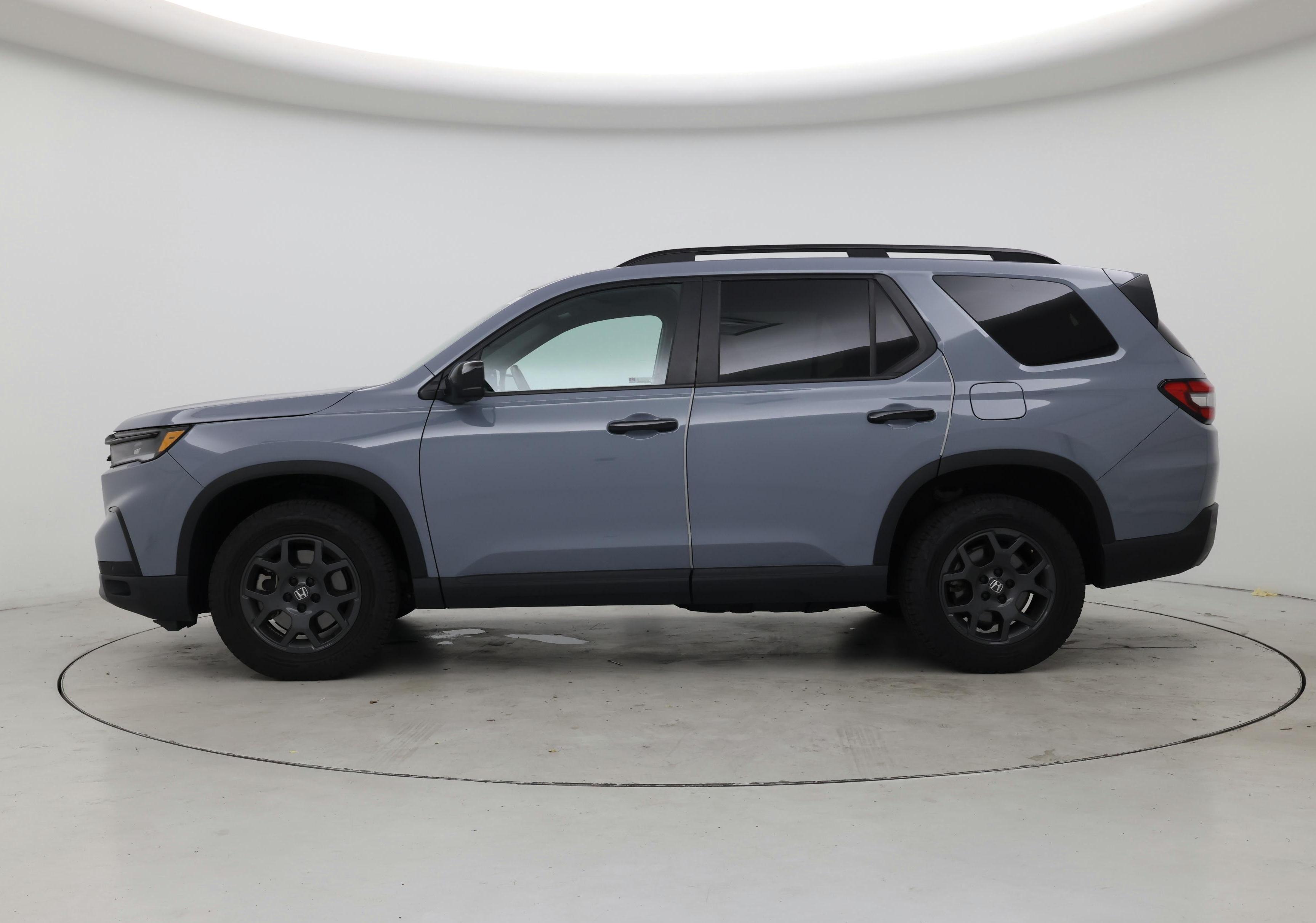 Thumbnail: 2024 Honda Pilot - 3
