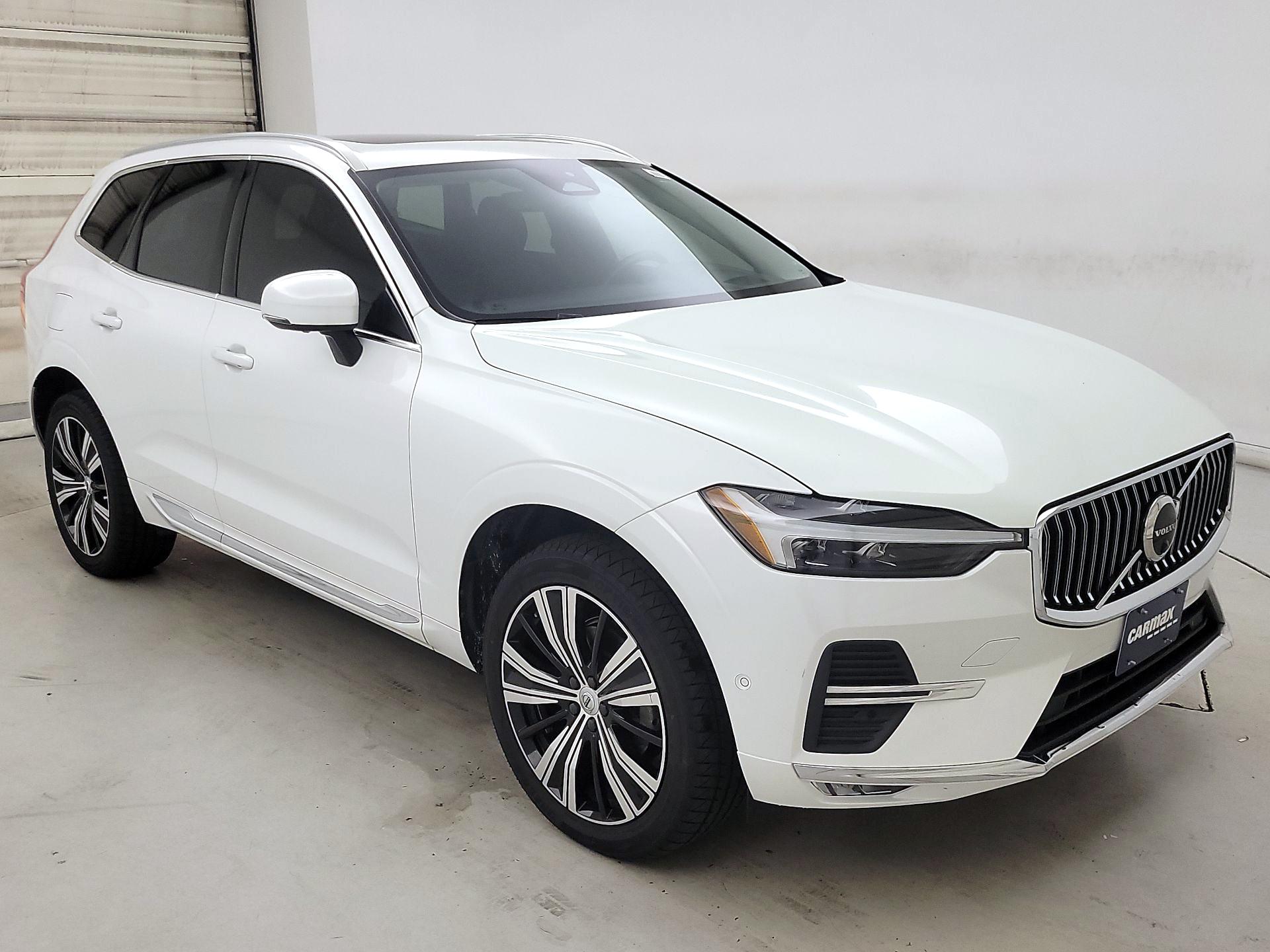 Thumbnail: 2022 Volvo XC60 - 1