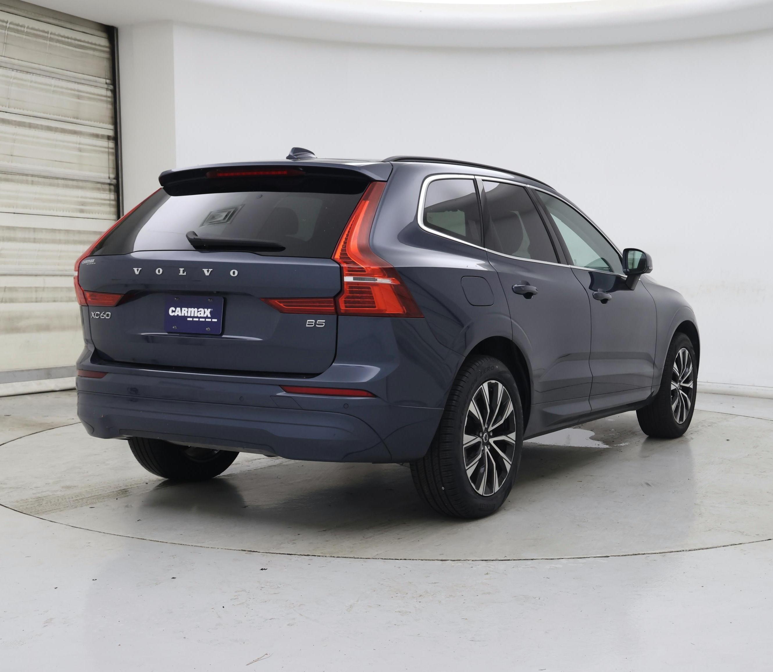 Thumbnail: 2023 Volvo XC60 - 8