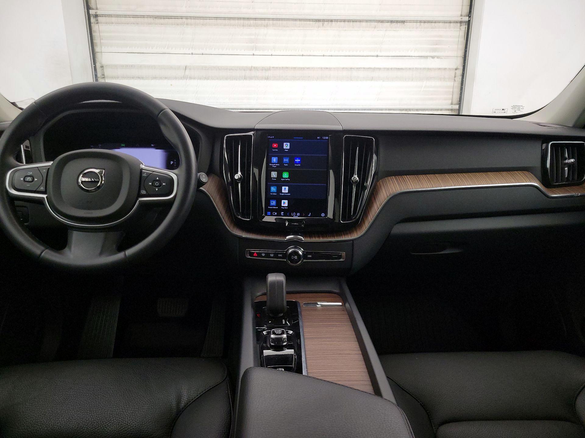Thumbnail: 2022 Volvo XC60 - 9