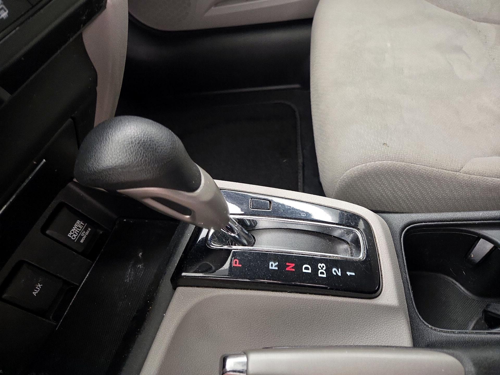 Thumbnail: 2013 Honda Civic - 17