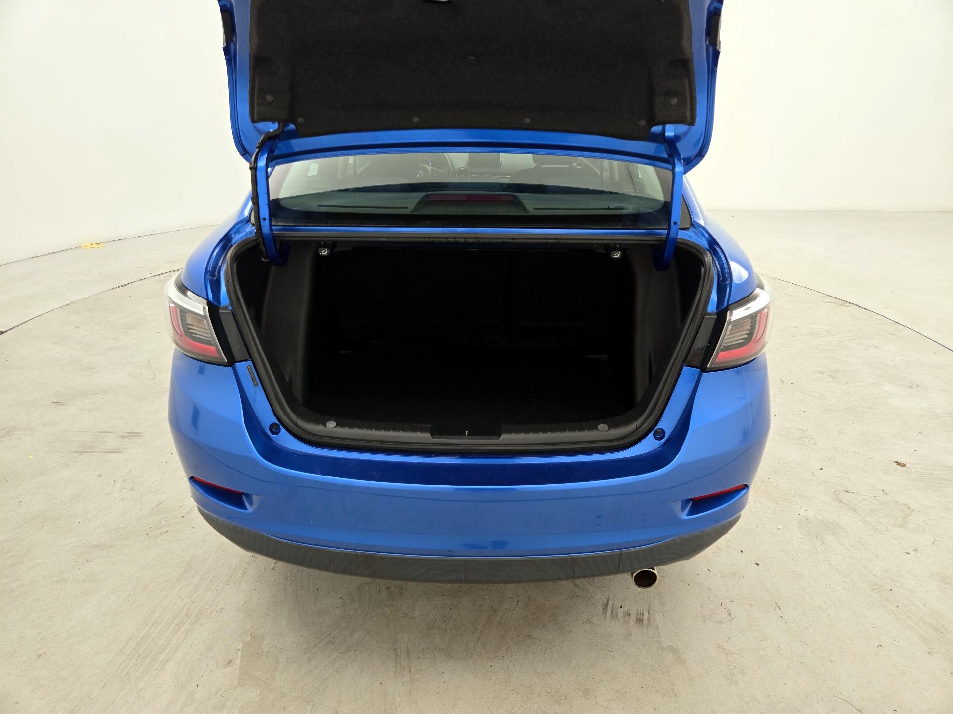 Thumbnail: 2017 Toyota Yaris iA - 20