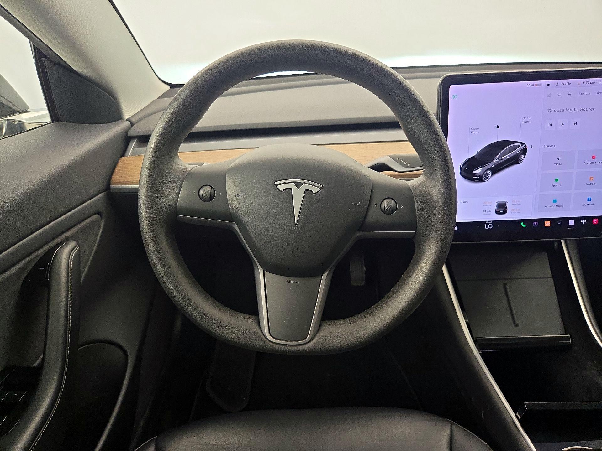 Thumbnail: 2020 Tesla Model 3 - 10
