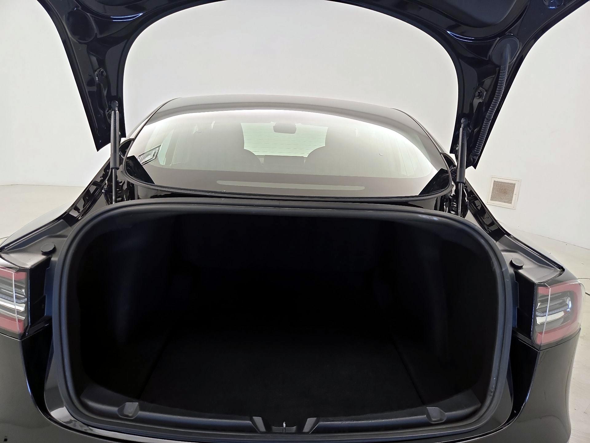 Thumbnail: 2020 Tesla Model 3 - 20