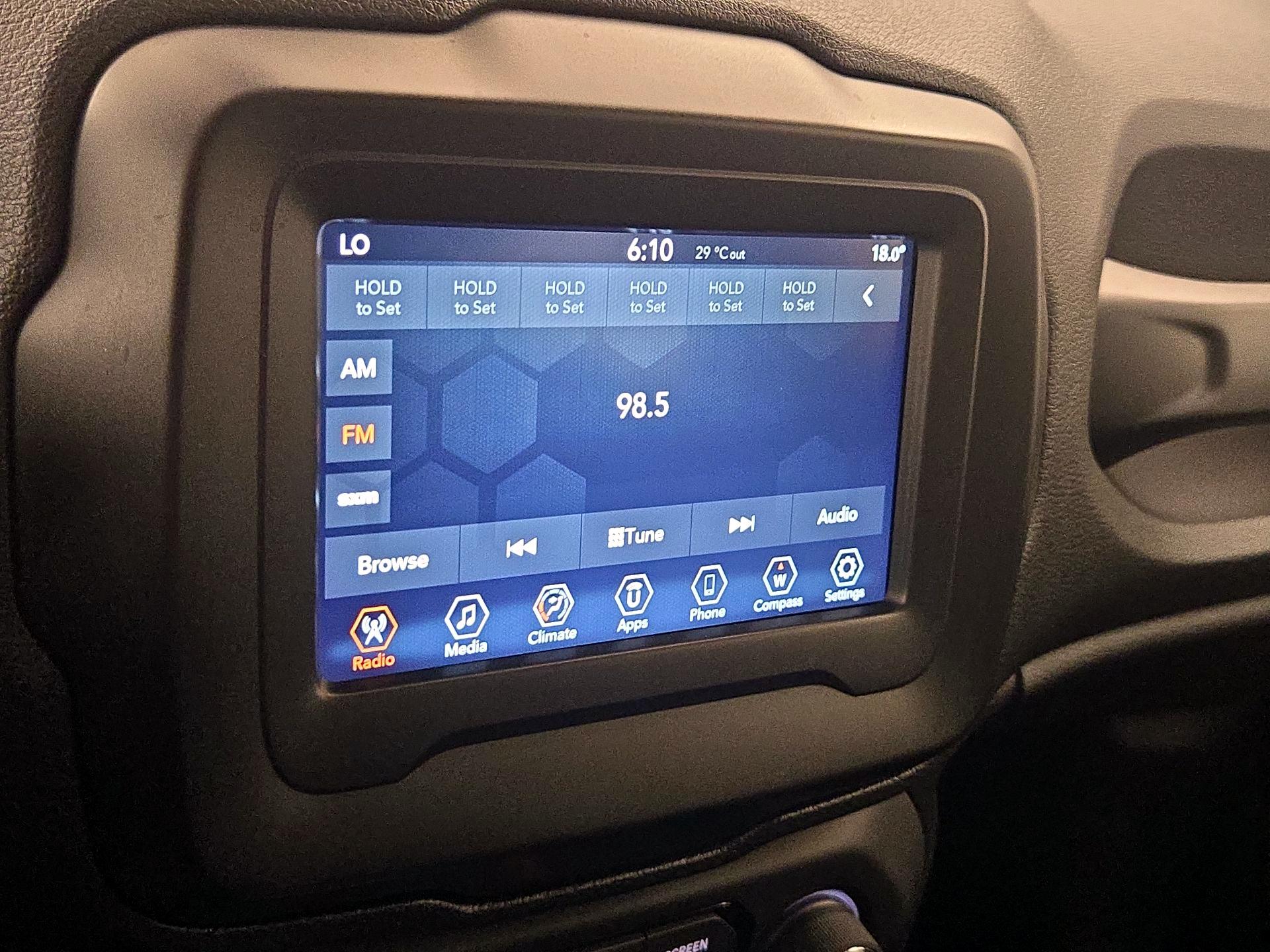 Thumbnail: 2020 Jeep Renegade - 15