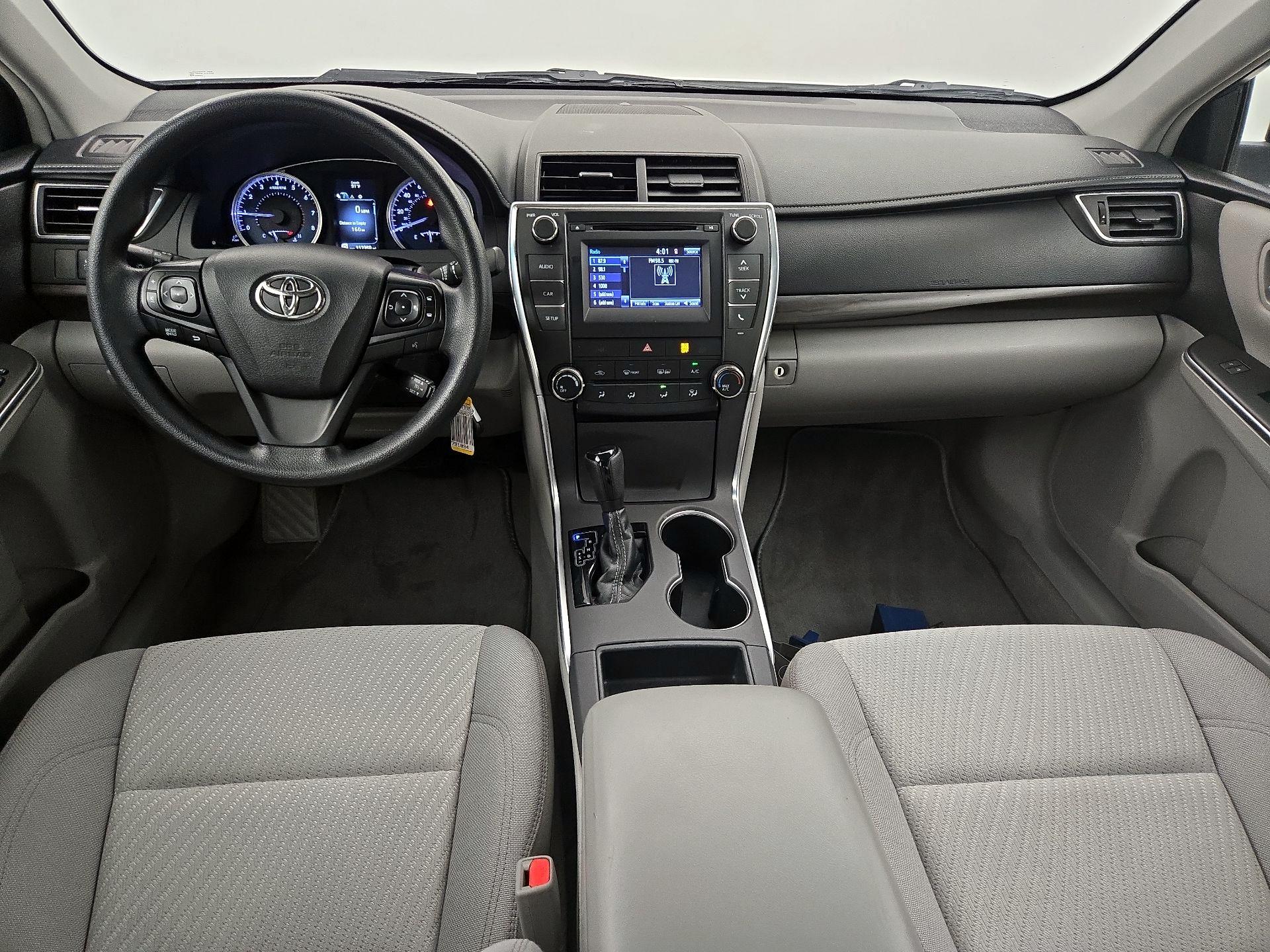 Thumbnail: 2016 Toyota Camry - 9