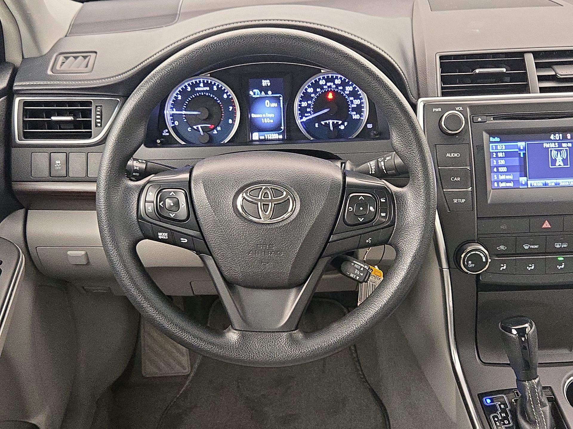 Thumbnail: 2016 Toyota Camry - 10