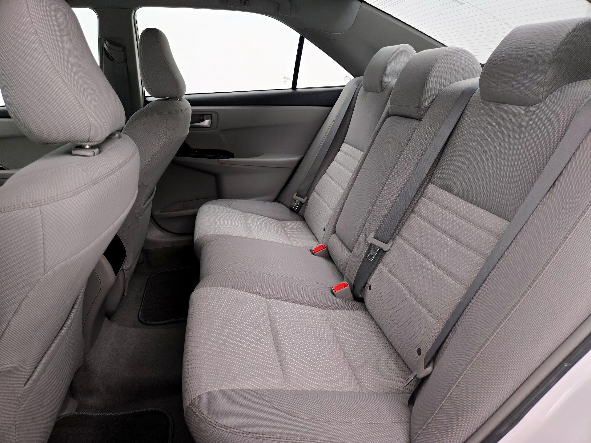 Thumbnail: 2016 Toyota Camry - 19