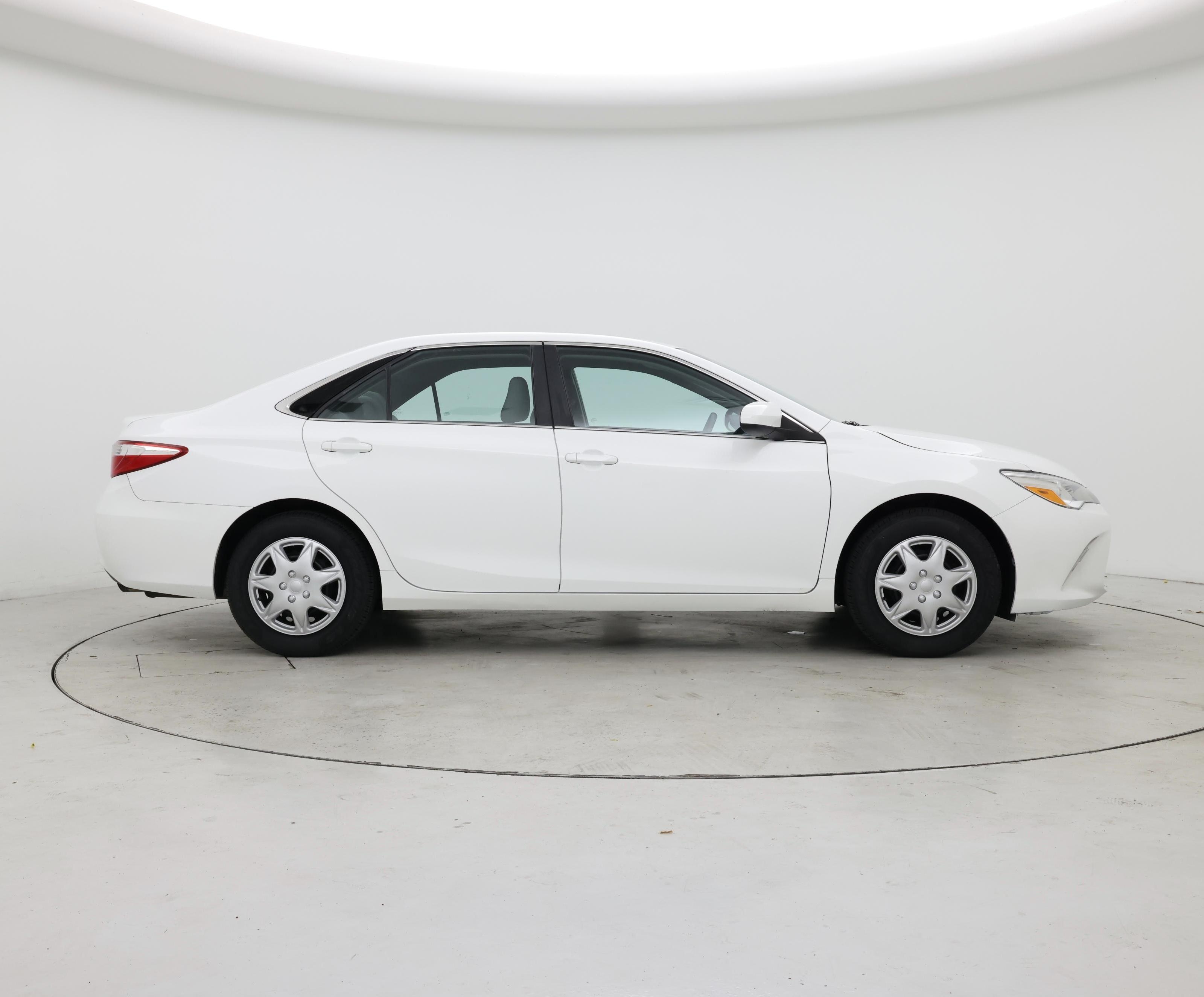 Thumbnail: 2016 Toyota Camry - 7
