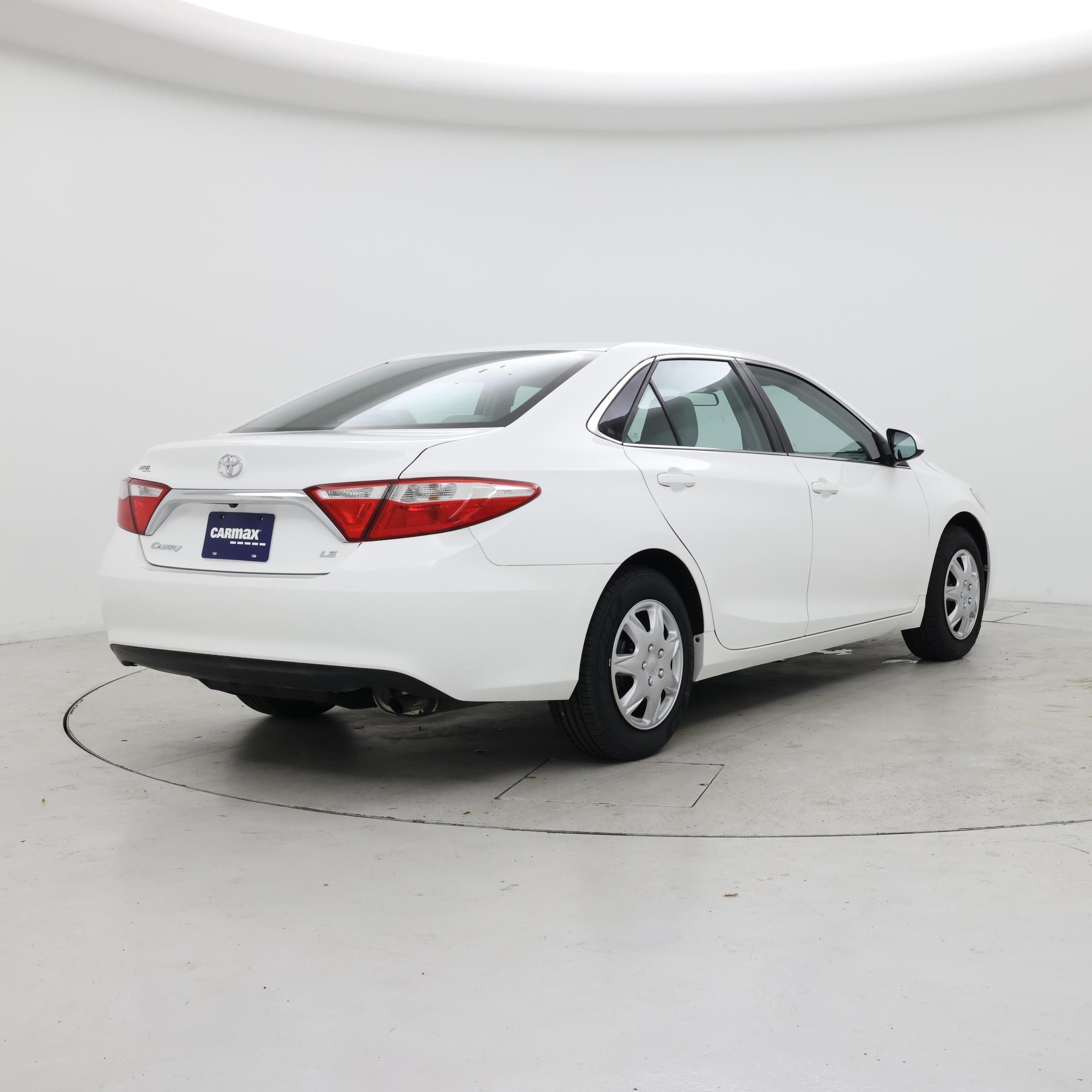 Thumbnail: 2016 Toyota Camry - 8