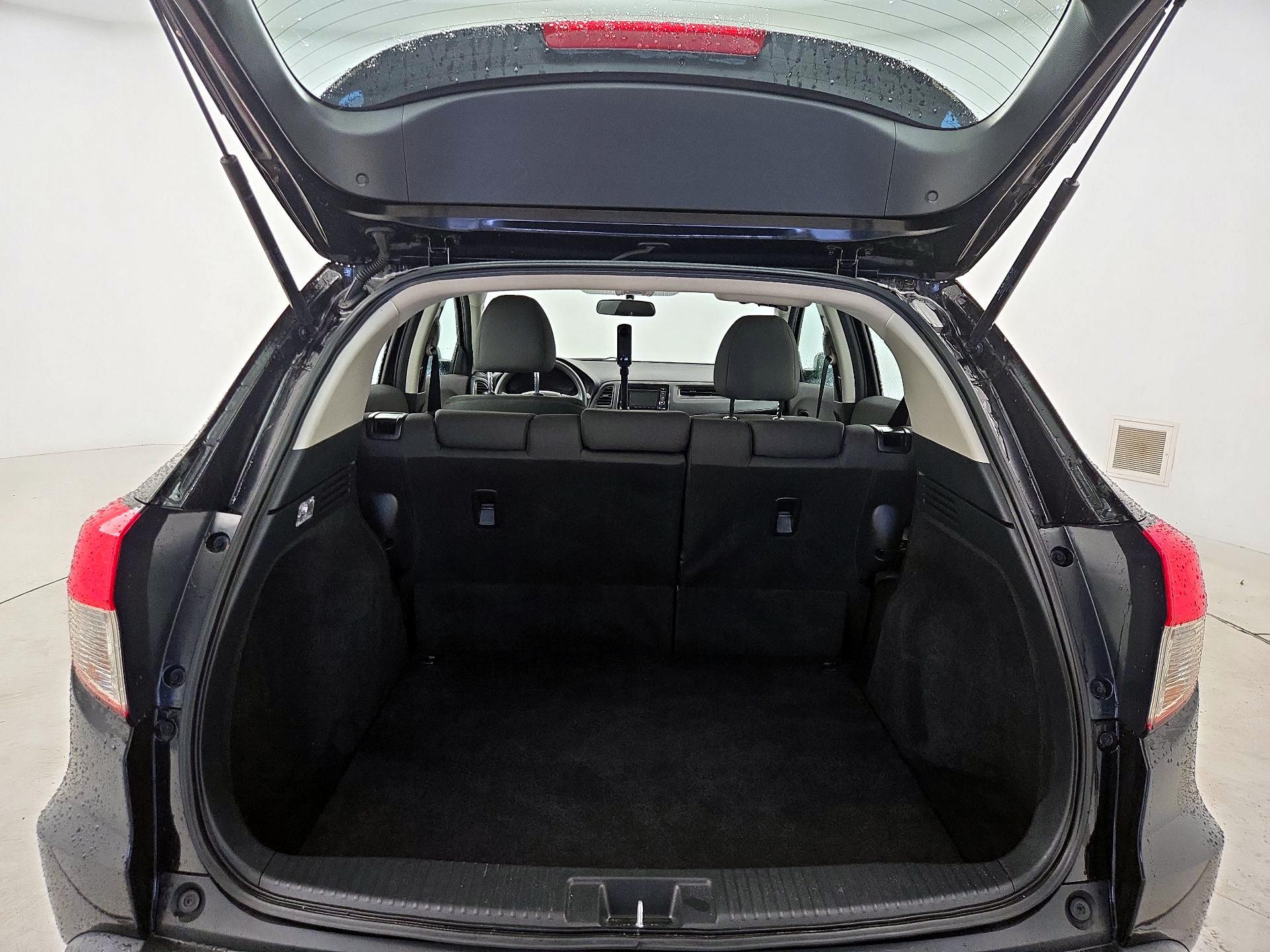 Thumbnail: 2021 Honda HR-V - 20