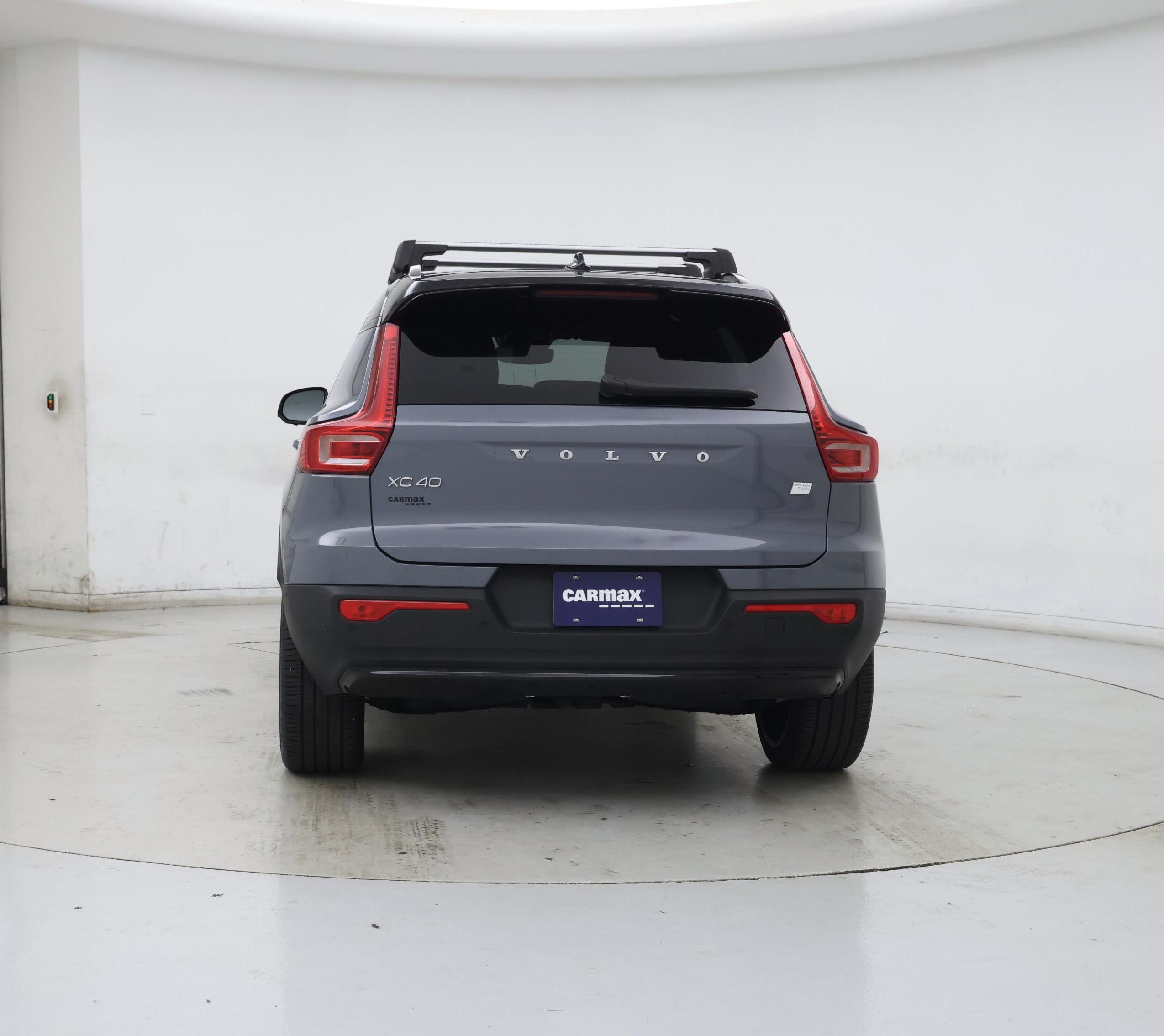 Thumbnail: 2023 Volvo XC40 - 6