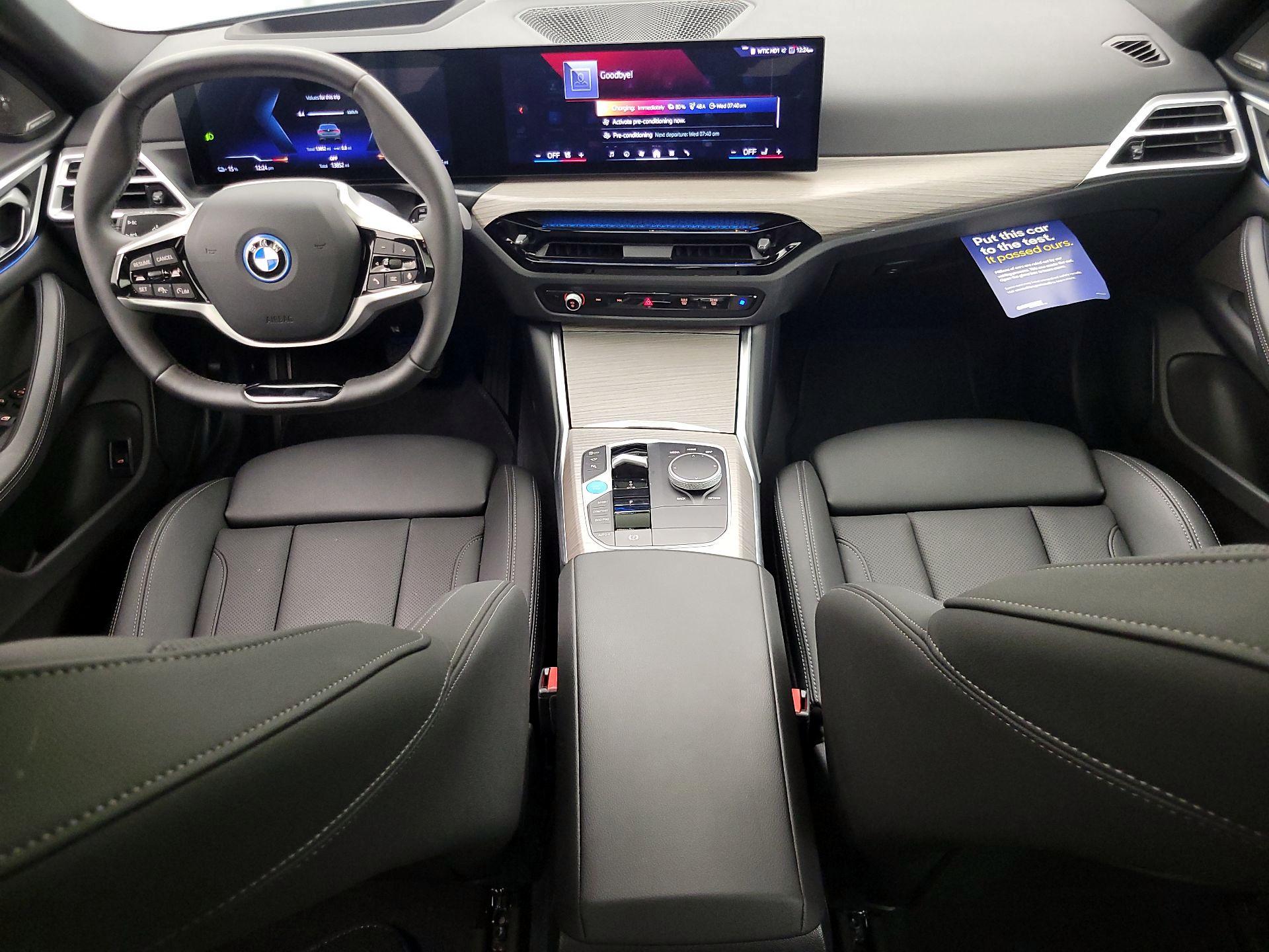 Thumbnail: 2025 BMW i4 - 9