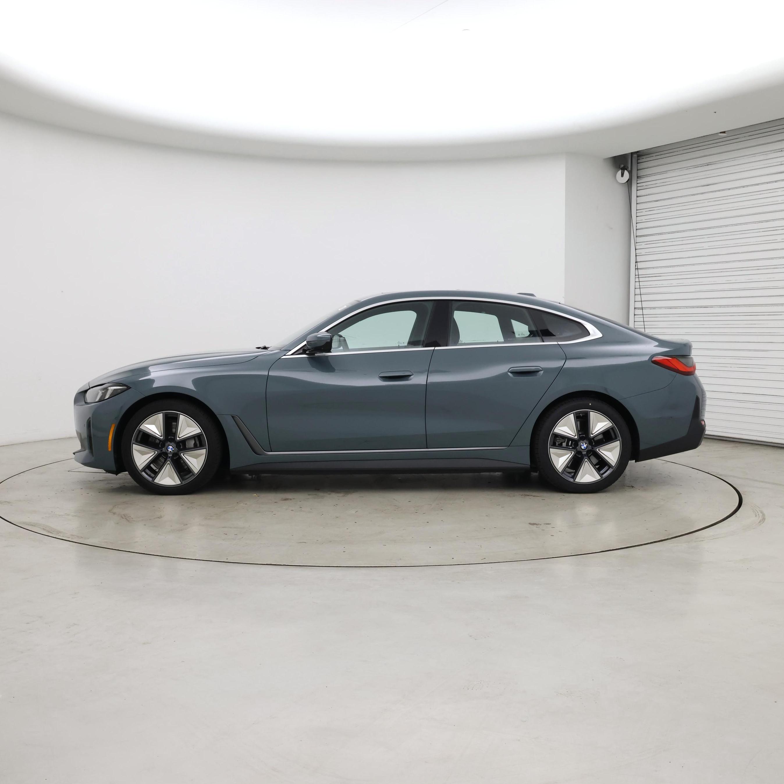 Thumbnail: 2025 BMW i4 - 3