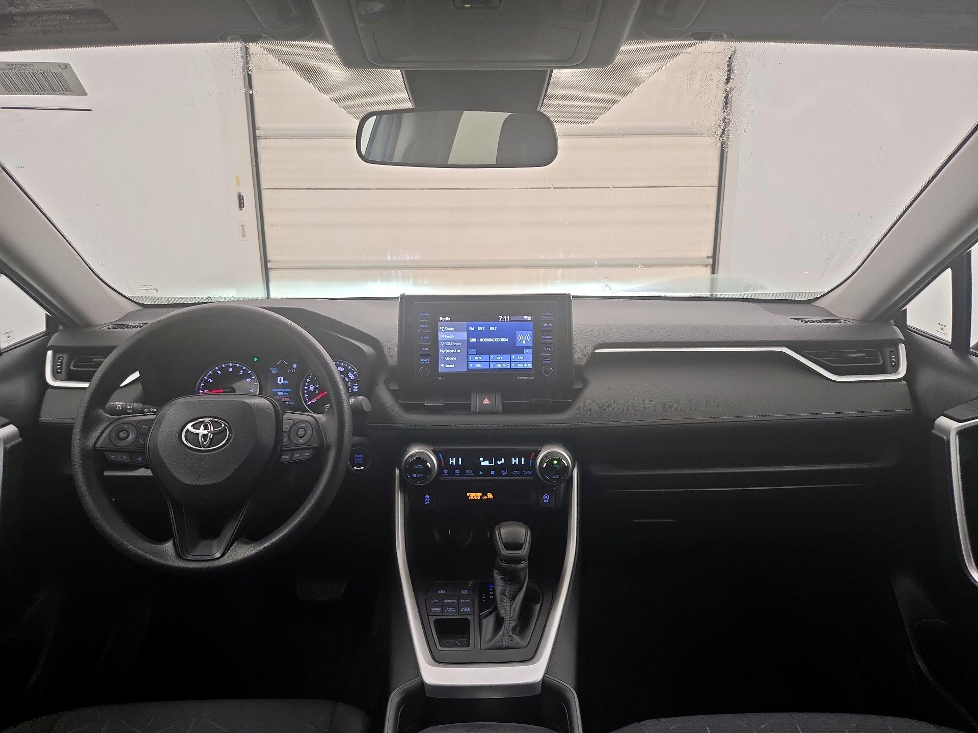 Thumbnail: 2021 Toyota RAV4 - 9