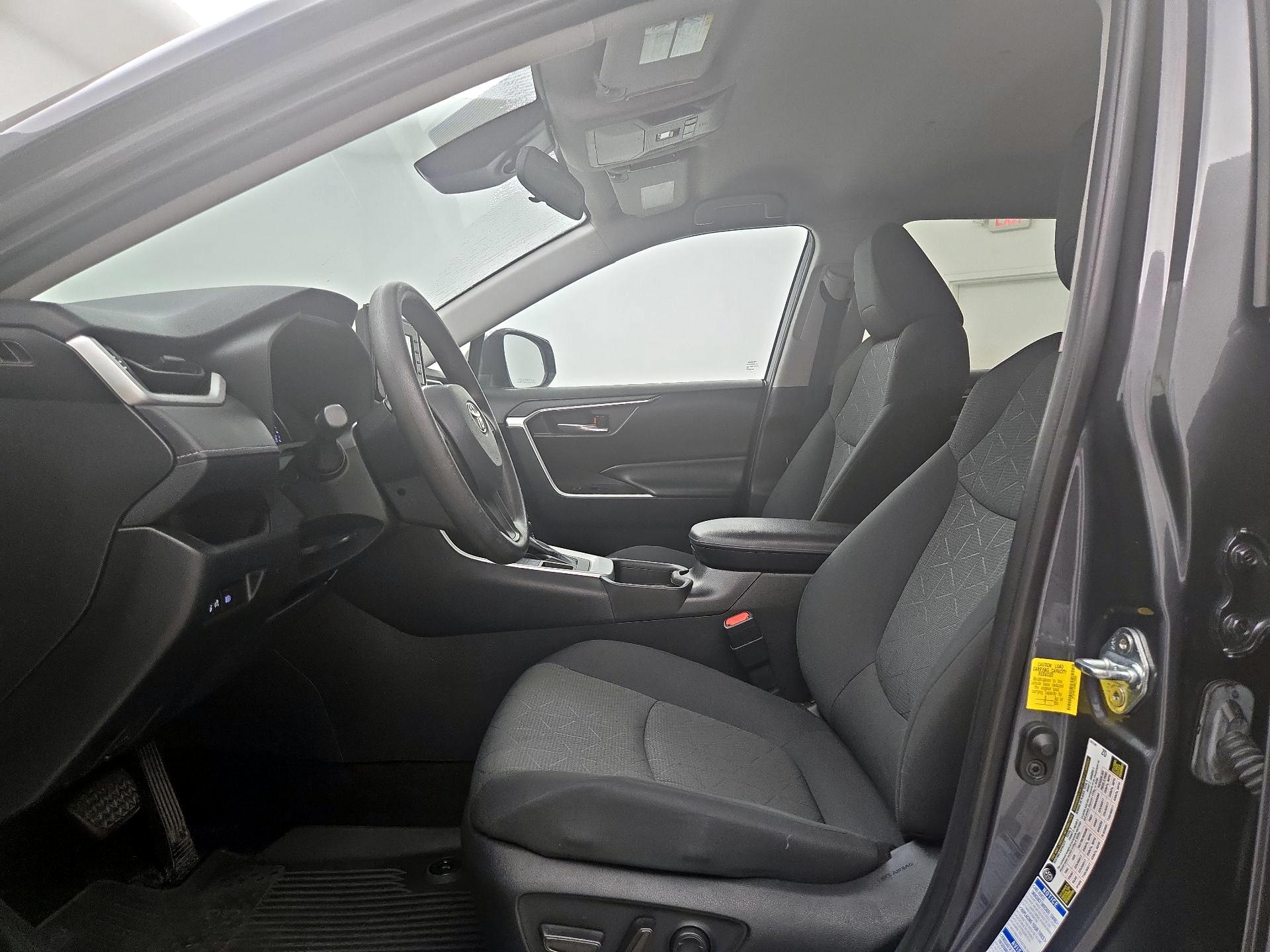 Thumbnail: 2021 Toyota RAV4 - 11