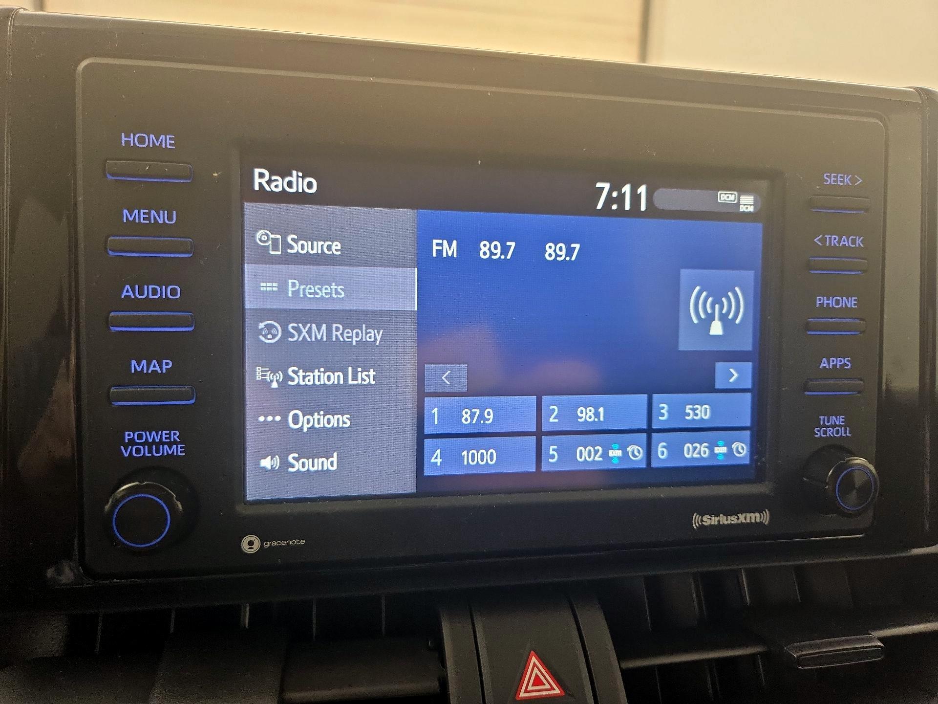 Thumbnail: 2021 Toyota RAV4 - 15