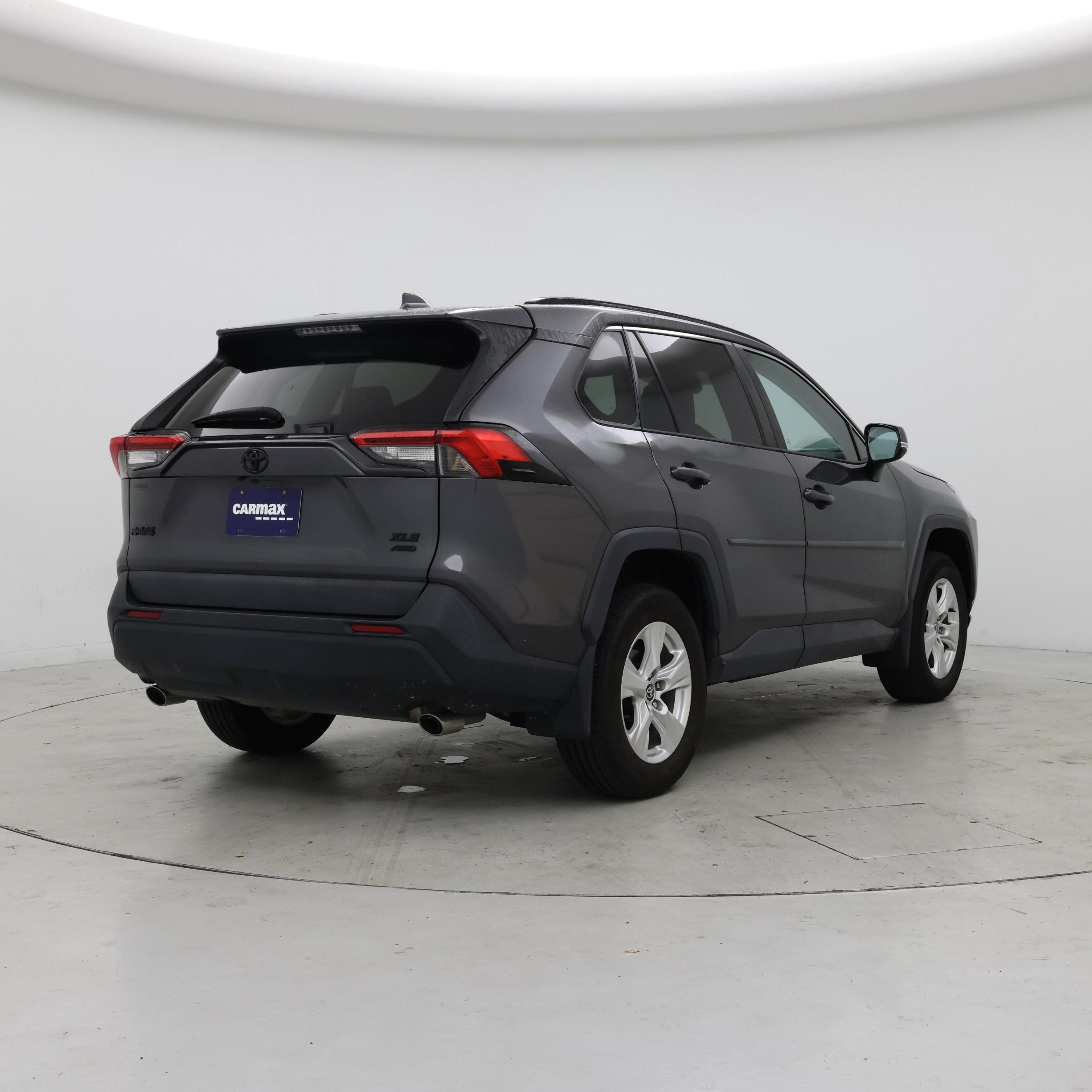 Thumbnail: 2021 Toyota RAV4 - 8