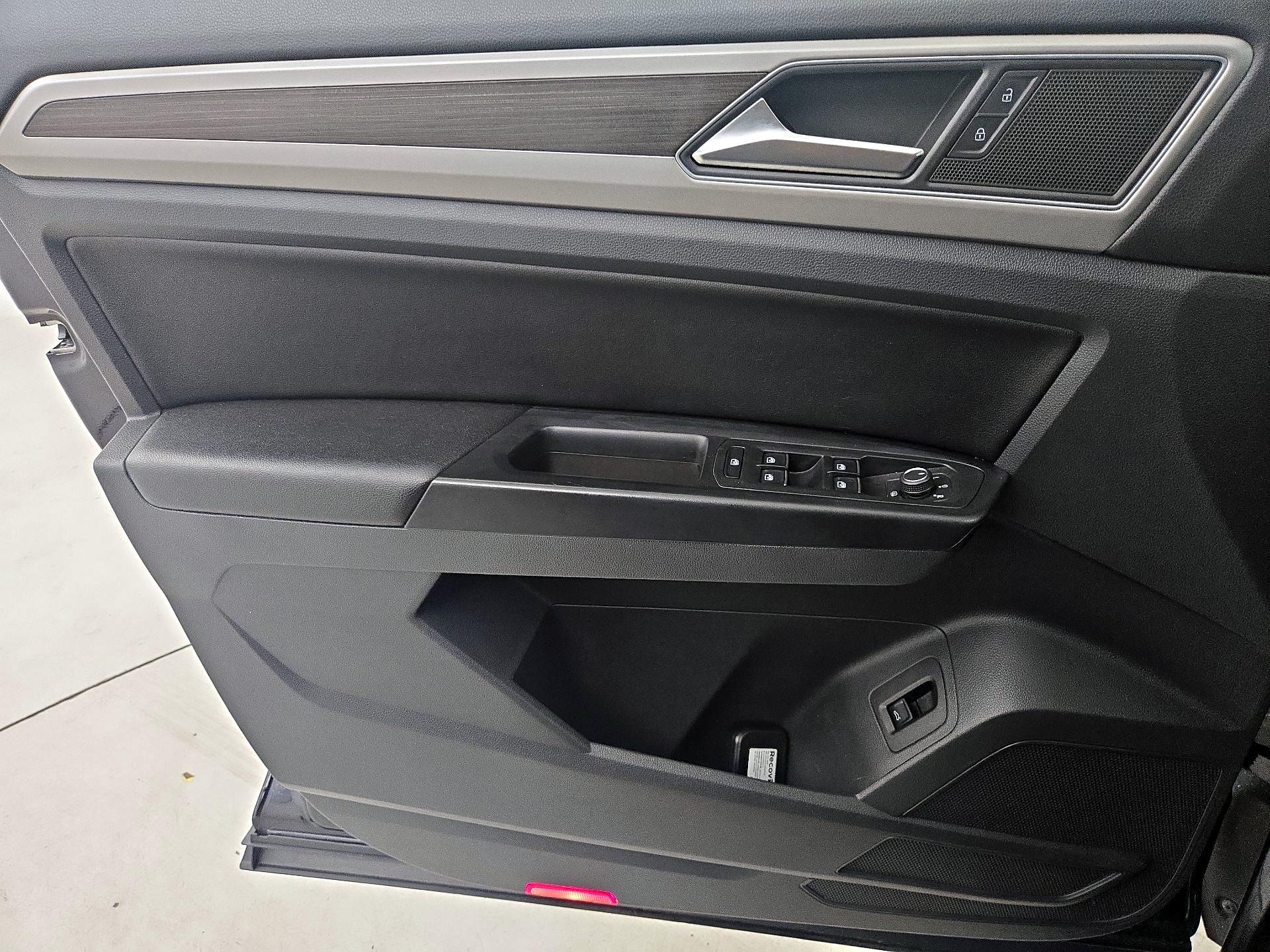 Thumbnail: 2019 Volkswagen Atlas - 12