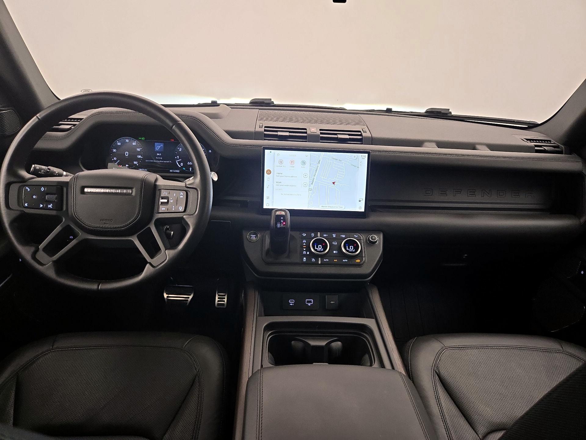 Thumbnail: 2023 Land Rover Defender - 9