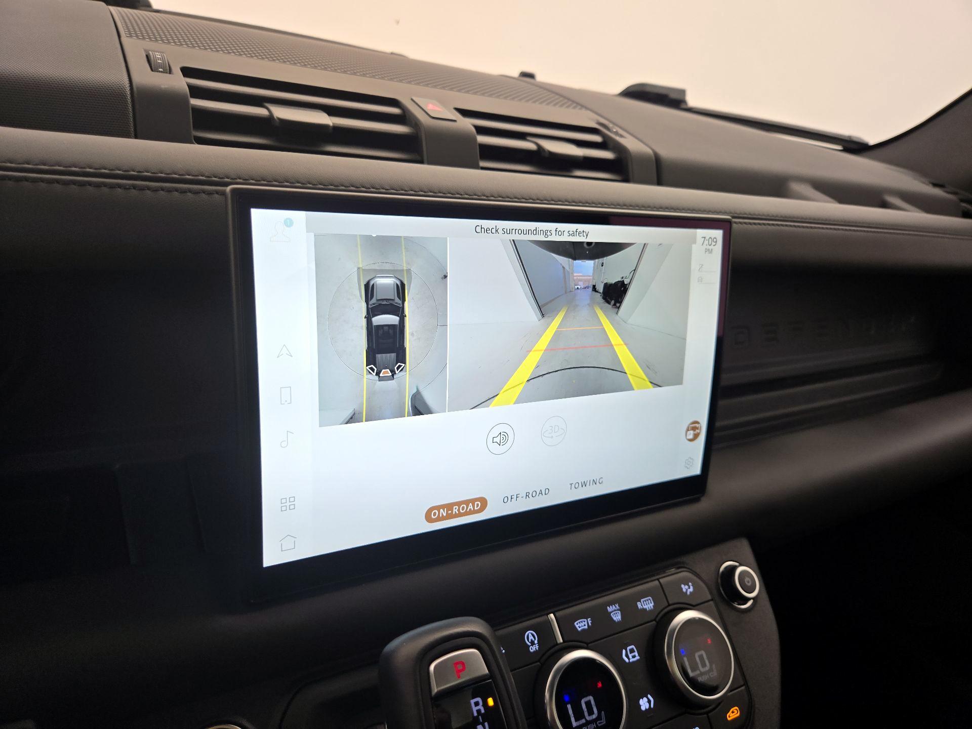 Thumbnail: 2023 Land Rover Defender - 15