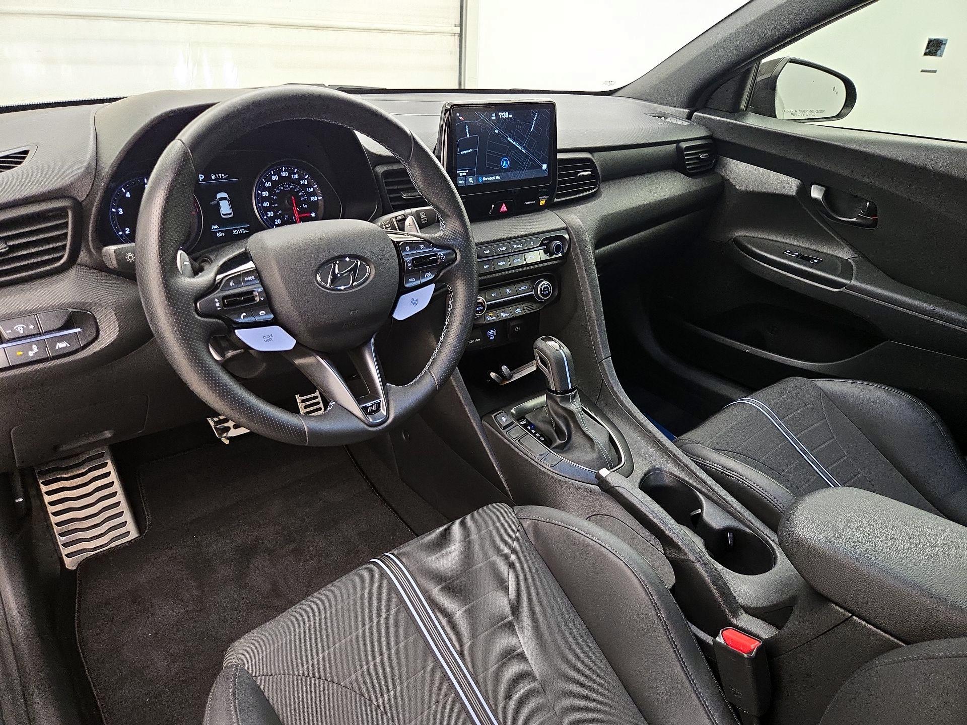Thumbnail: 2021 Hyundai Veloster - 9