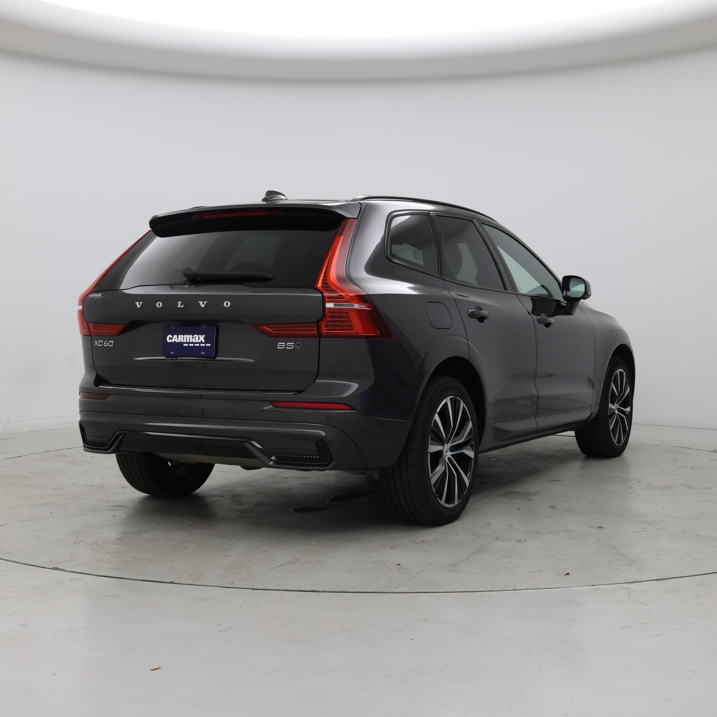 Thumbnail: 2023 Volvo XC60 - 8