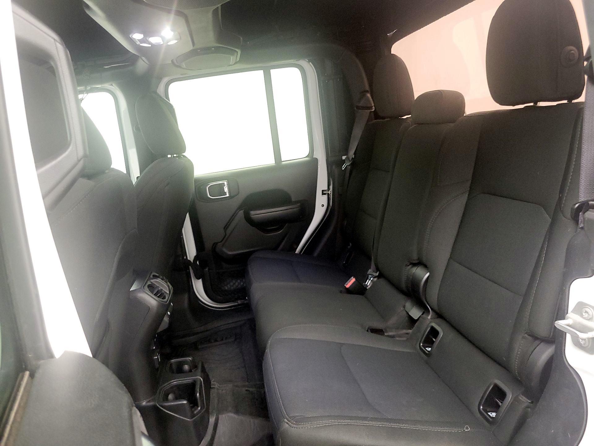 Thumbnail: 2021 Jeep Gladiator - 20