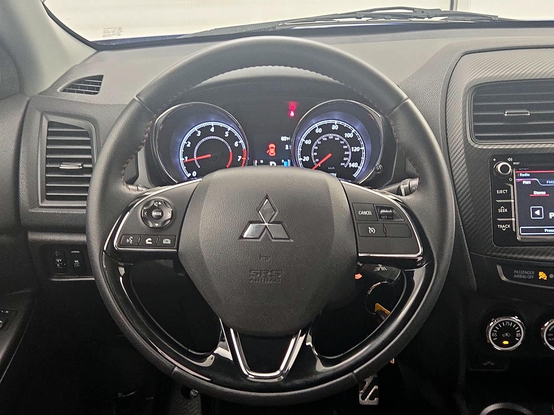Thumbnail: 2017 Mitsubishi Outlander Sport - 10