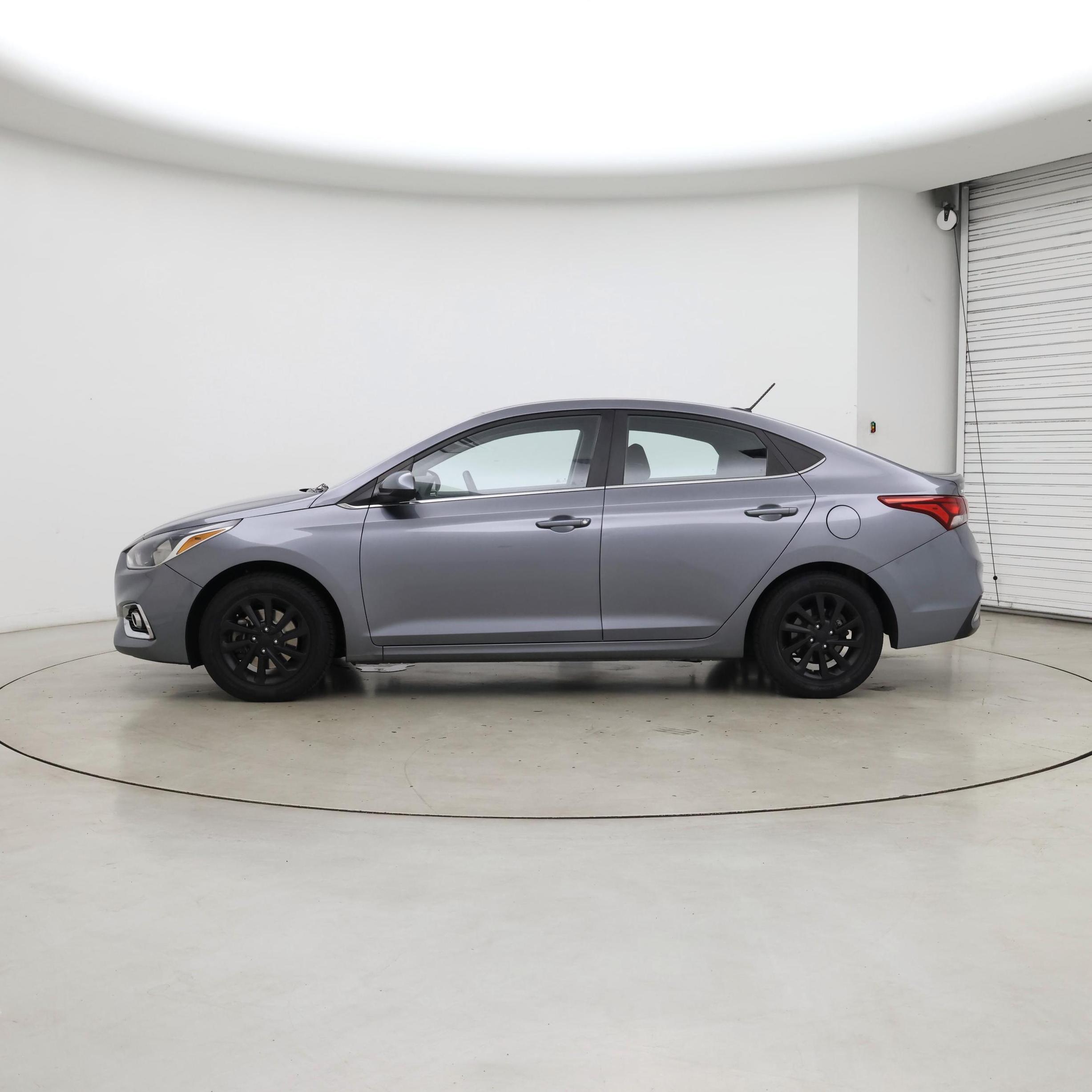 Thumbnail: 2019 Hyundai Accent - 3