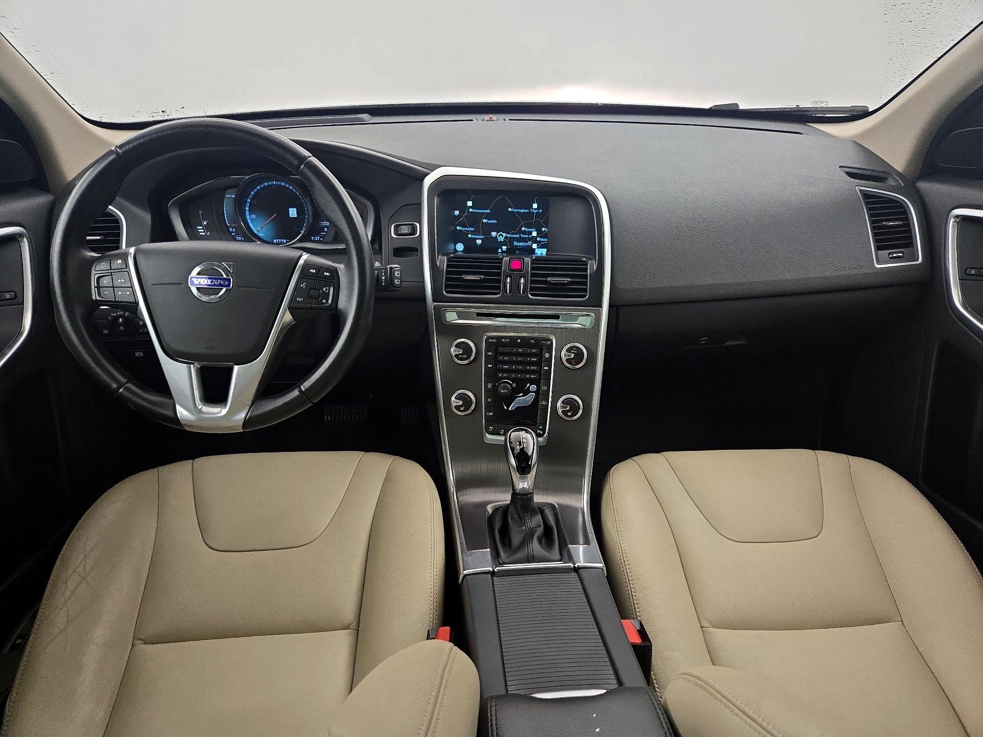 Thumbnail: 2016 Volvo XC60 - 9