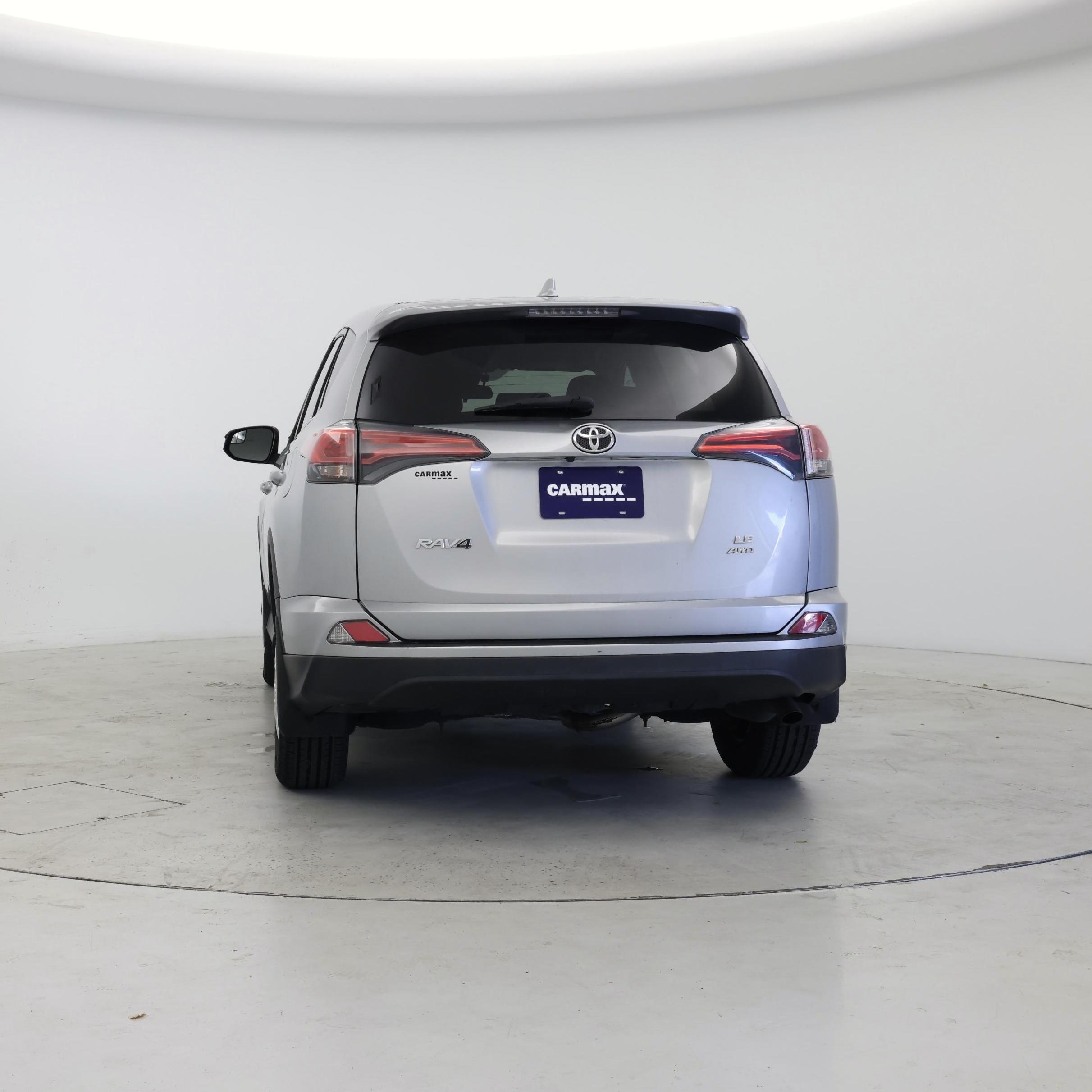 Thumbnail: 2018 Toyota RAV4 - 6