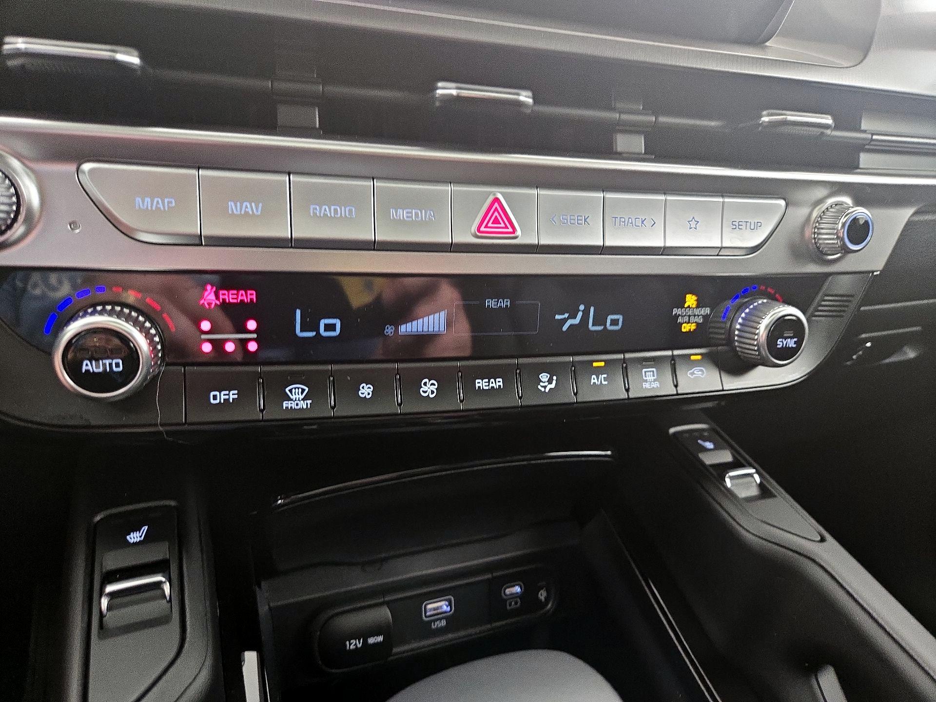 Thumbnail: 2025 Kia Telluride - 17
